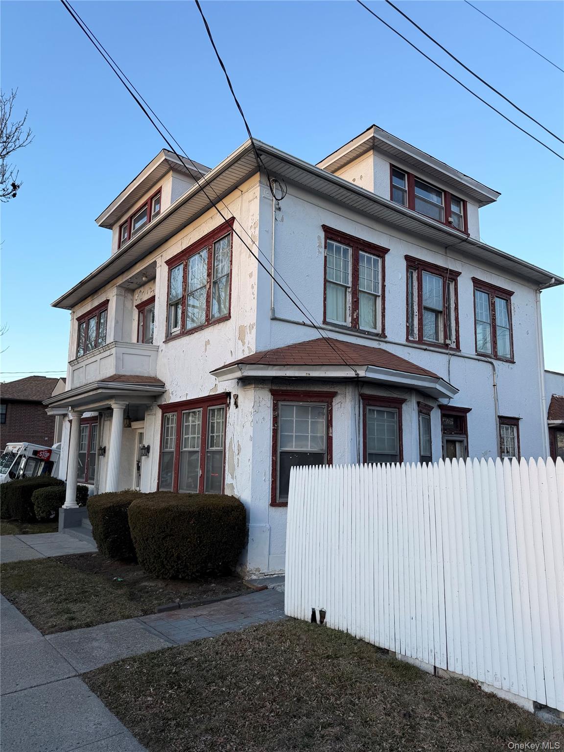 10661 Ditmars Boulevard, East Elmhurst, NY 11369
