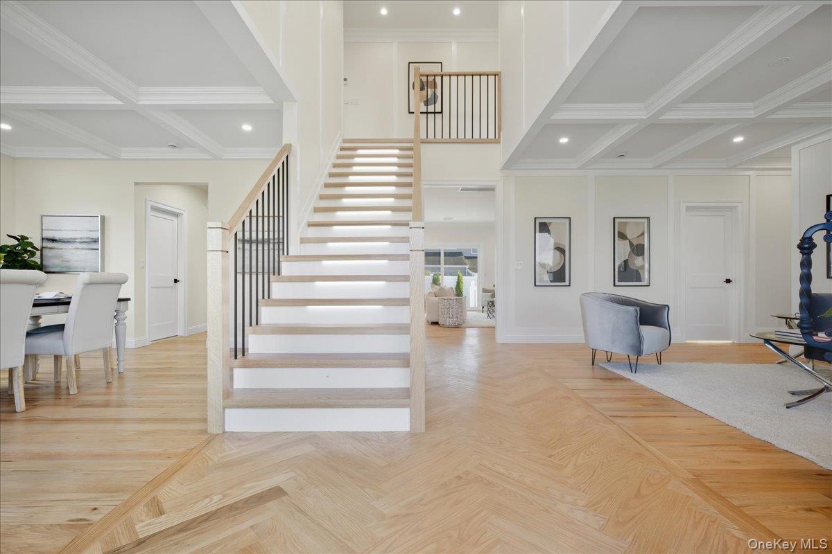 3 Bentley Road, Plainview, NY 11803