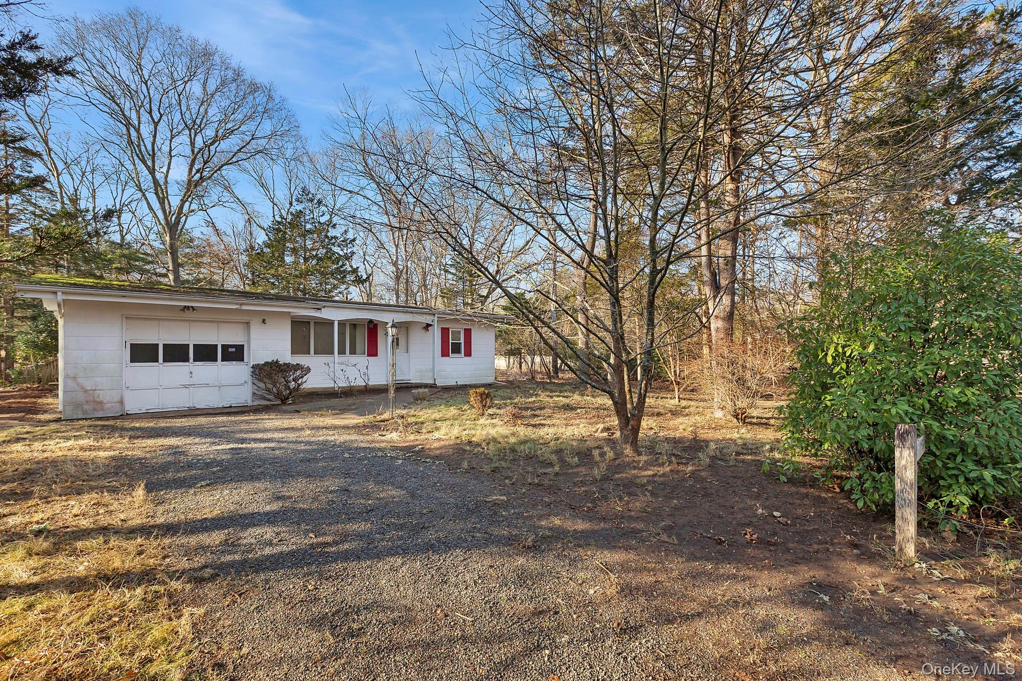 37 Cedar Drive, Springs, NY 11937