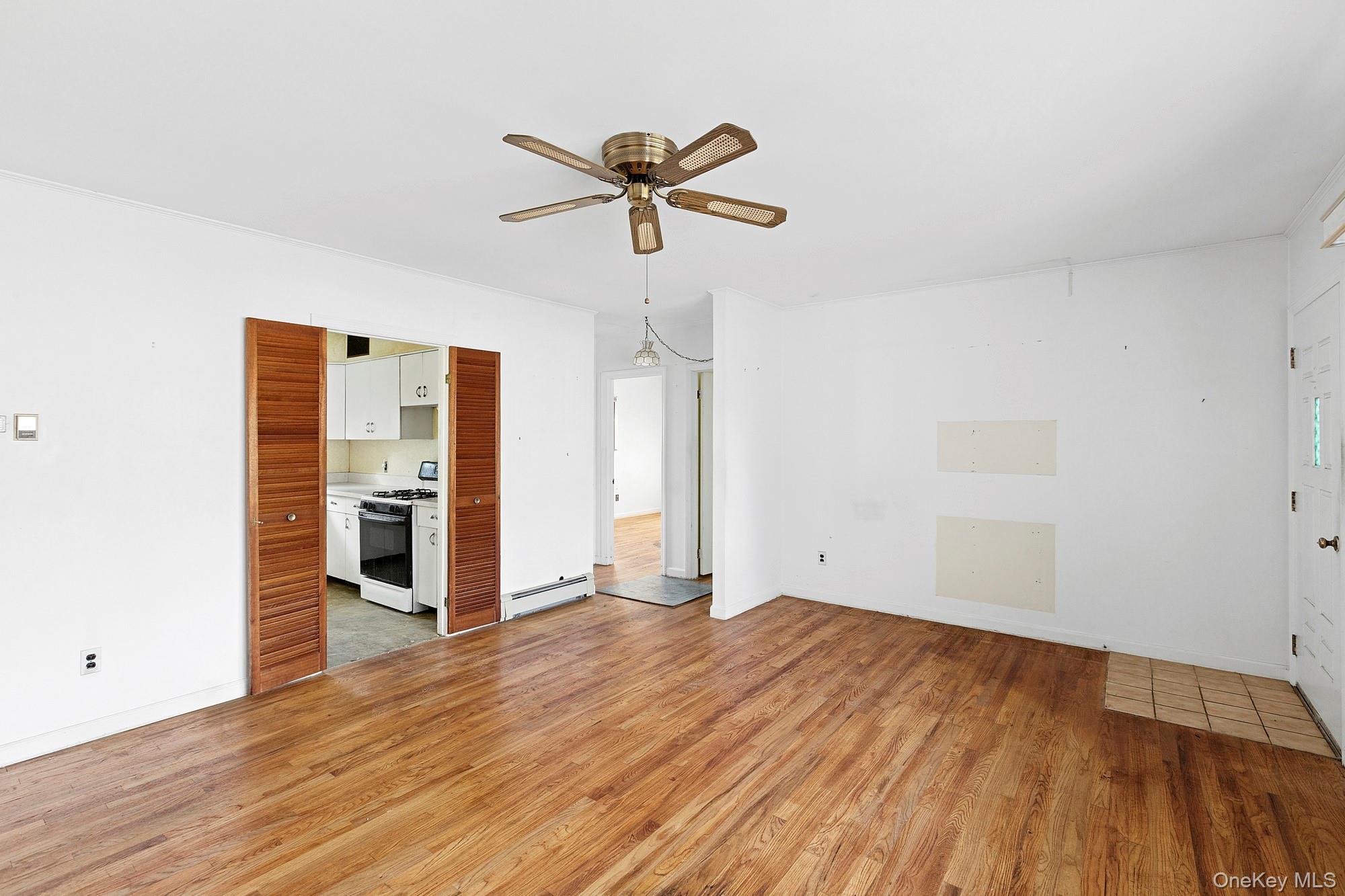 37 Cedar Drive, Springs, NY 11937