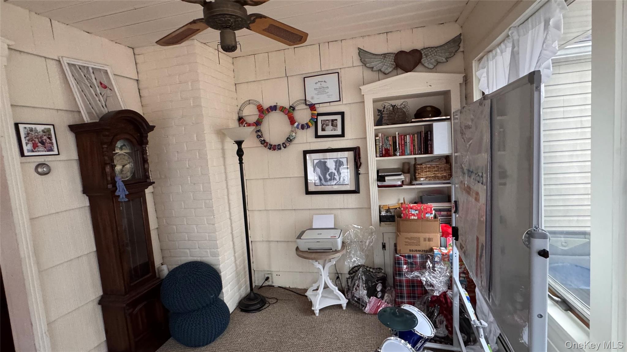 71 Home Street, Malverne, NY 11565