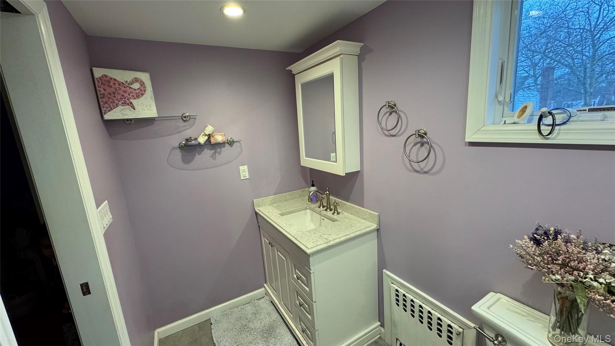 71 Home Street, Malverne, NY 11565