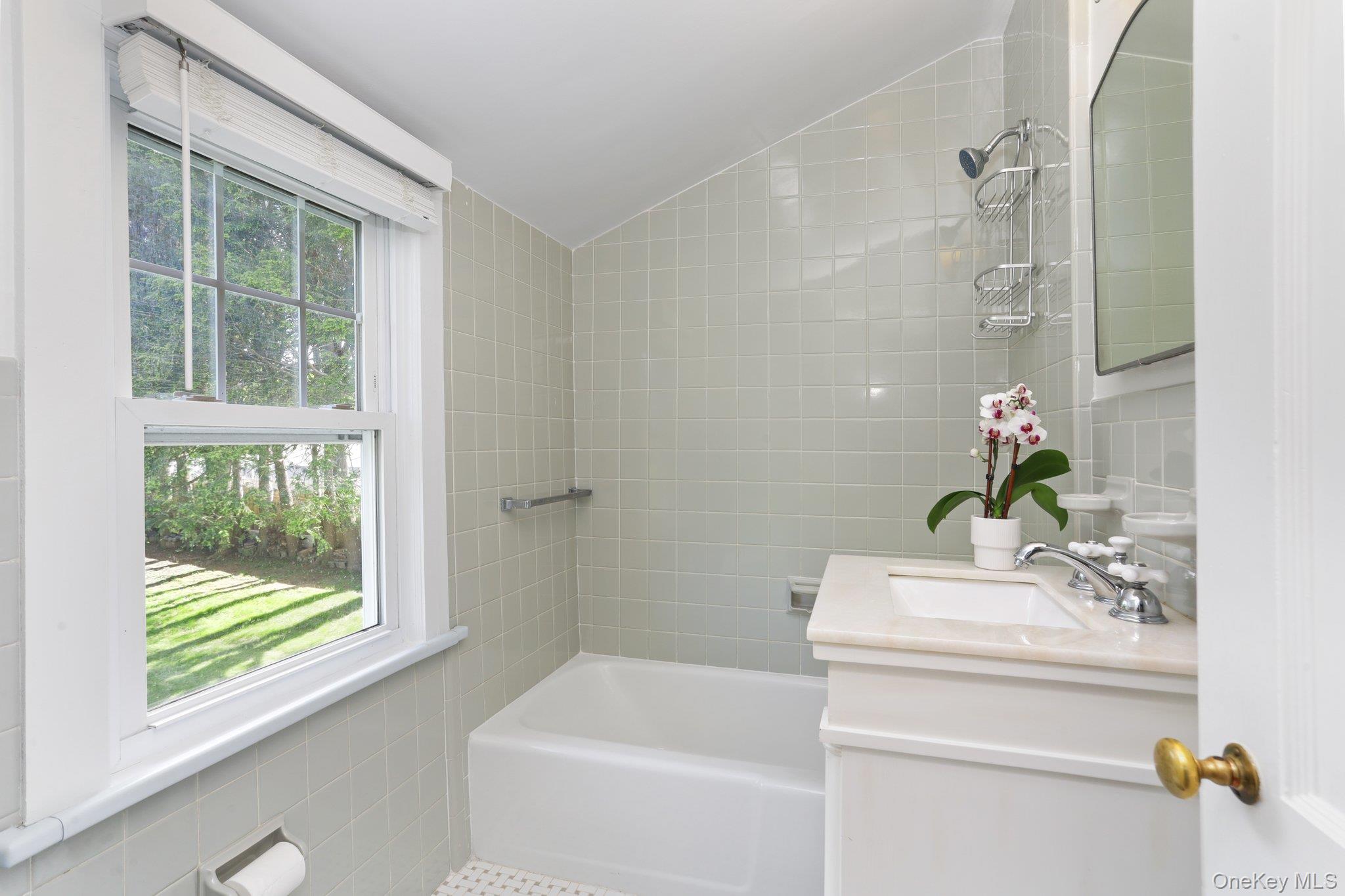 11 Brundage Street, Armonk, NY 10504