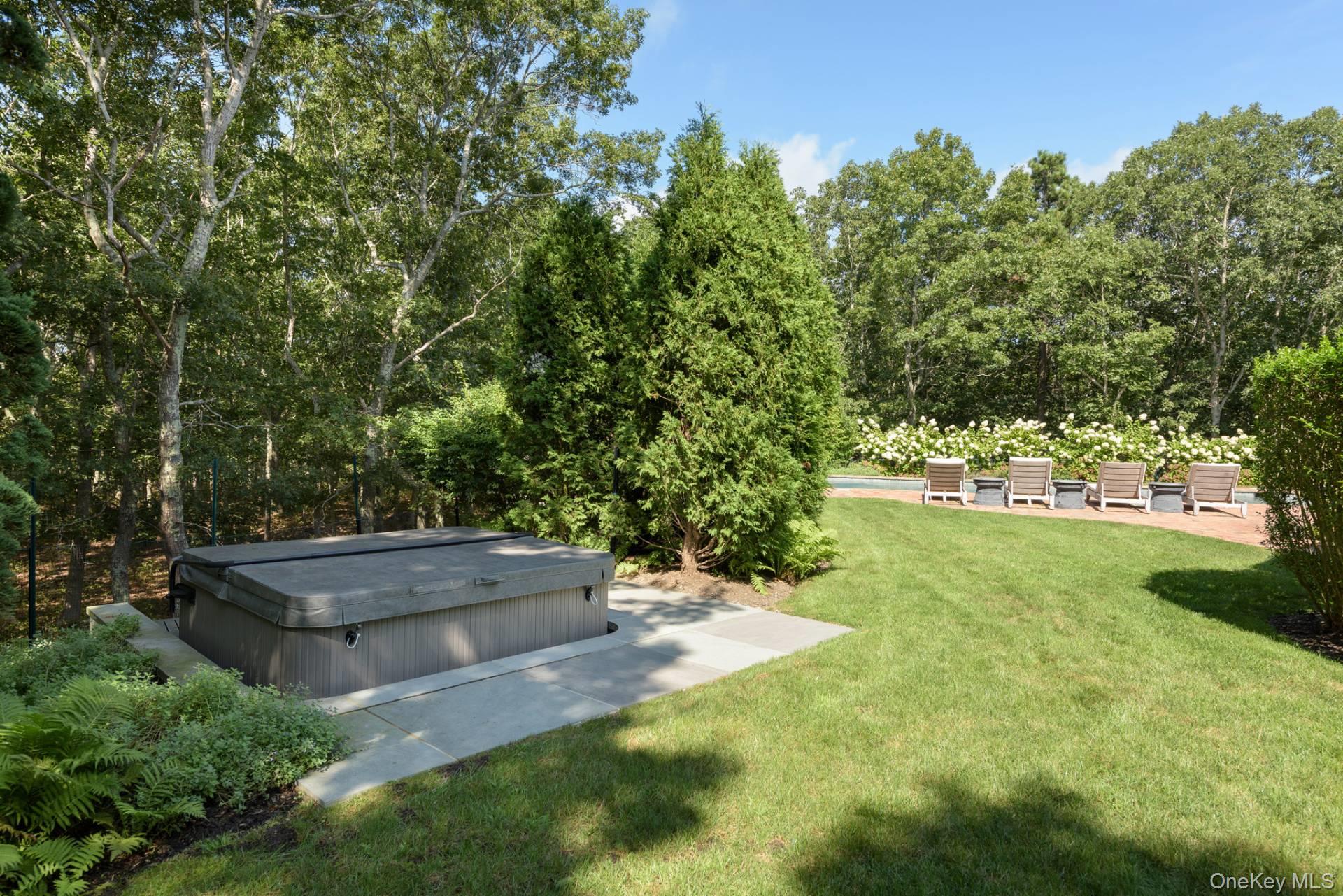 862 Old Sag Harbor Road, Southampton, NY 11976