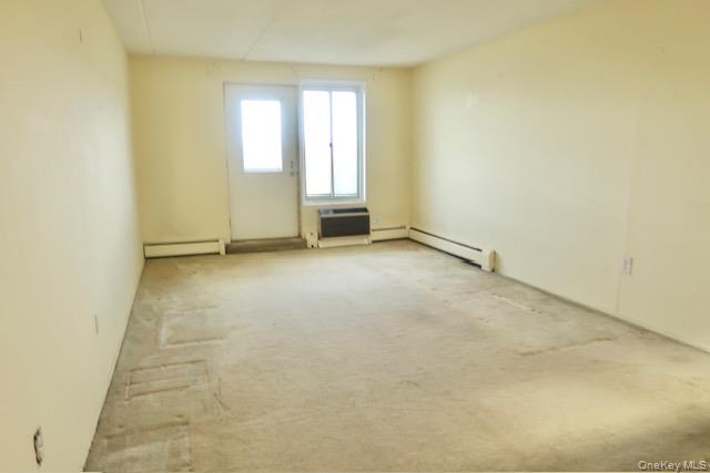 135 Post Avenue # 5-L, Westbury, NY 11590