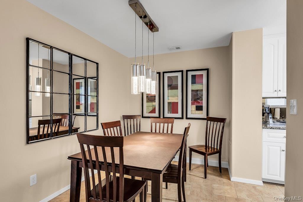 224 Springmeadow Drive # F, Holbrook, NY 11741