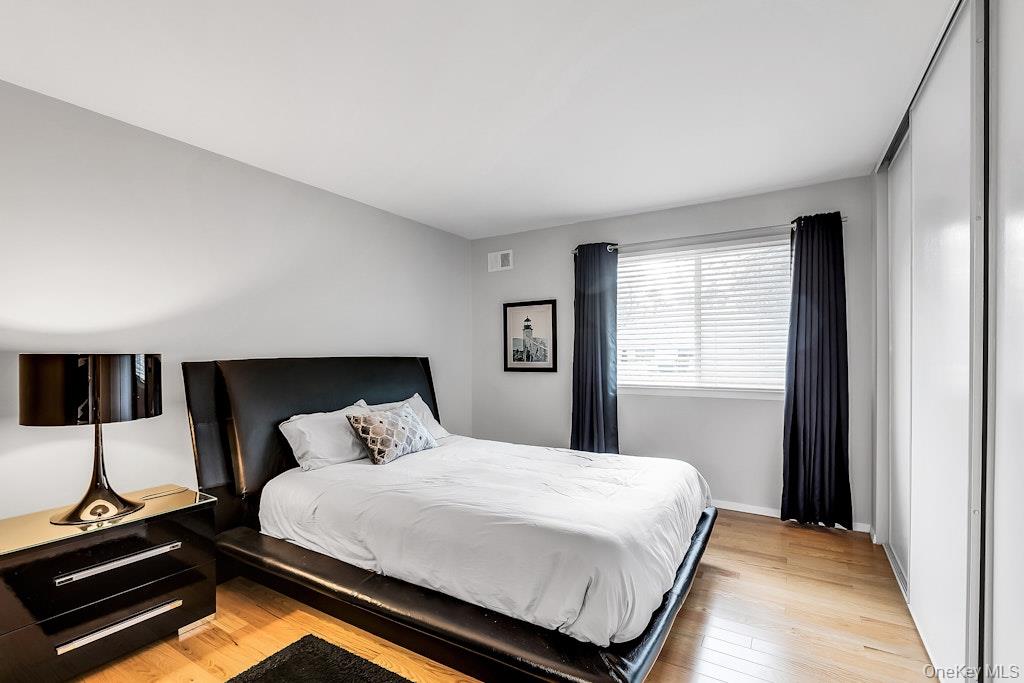 224 Springmeadow Drive # F, Holbrook, NY 11741