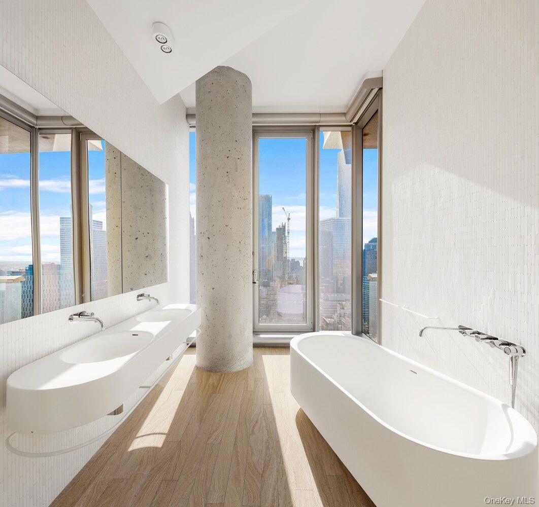 56 LEONARD Street # 39WEST, New York (Manhattan), NY 10013