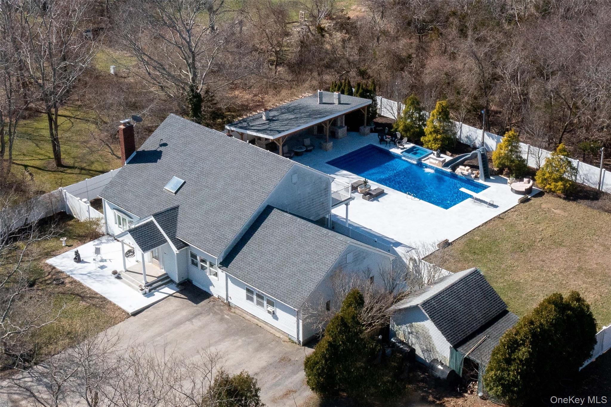 56861 Private Rd B (Main), Southold, NY 11971