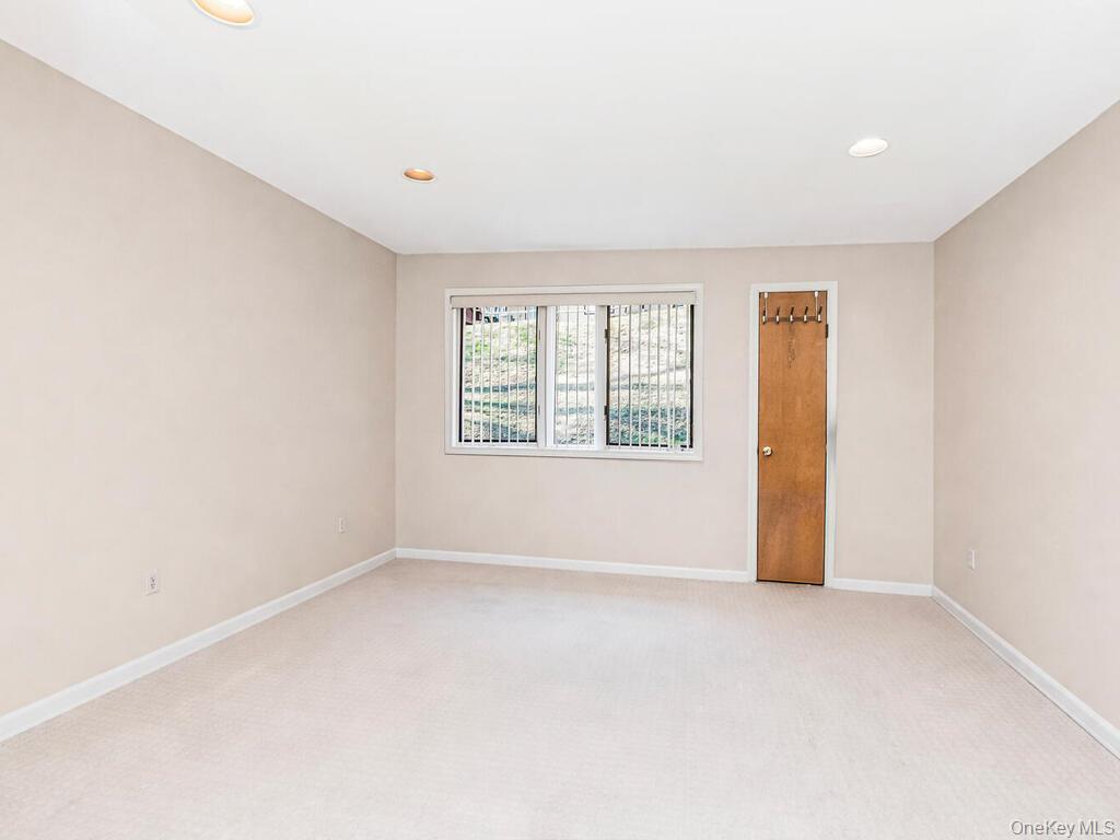 8 Davids Lane, Ossining, NY 10562