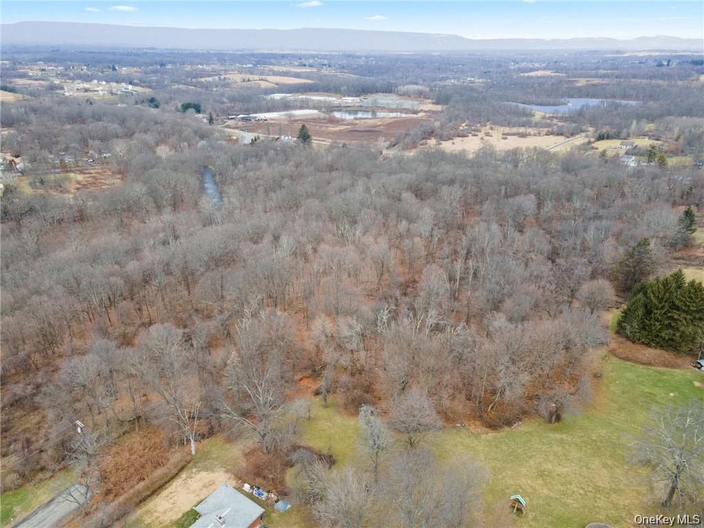 High Meadows Road, Walden, NY 12586