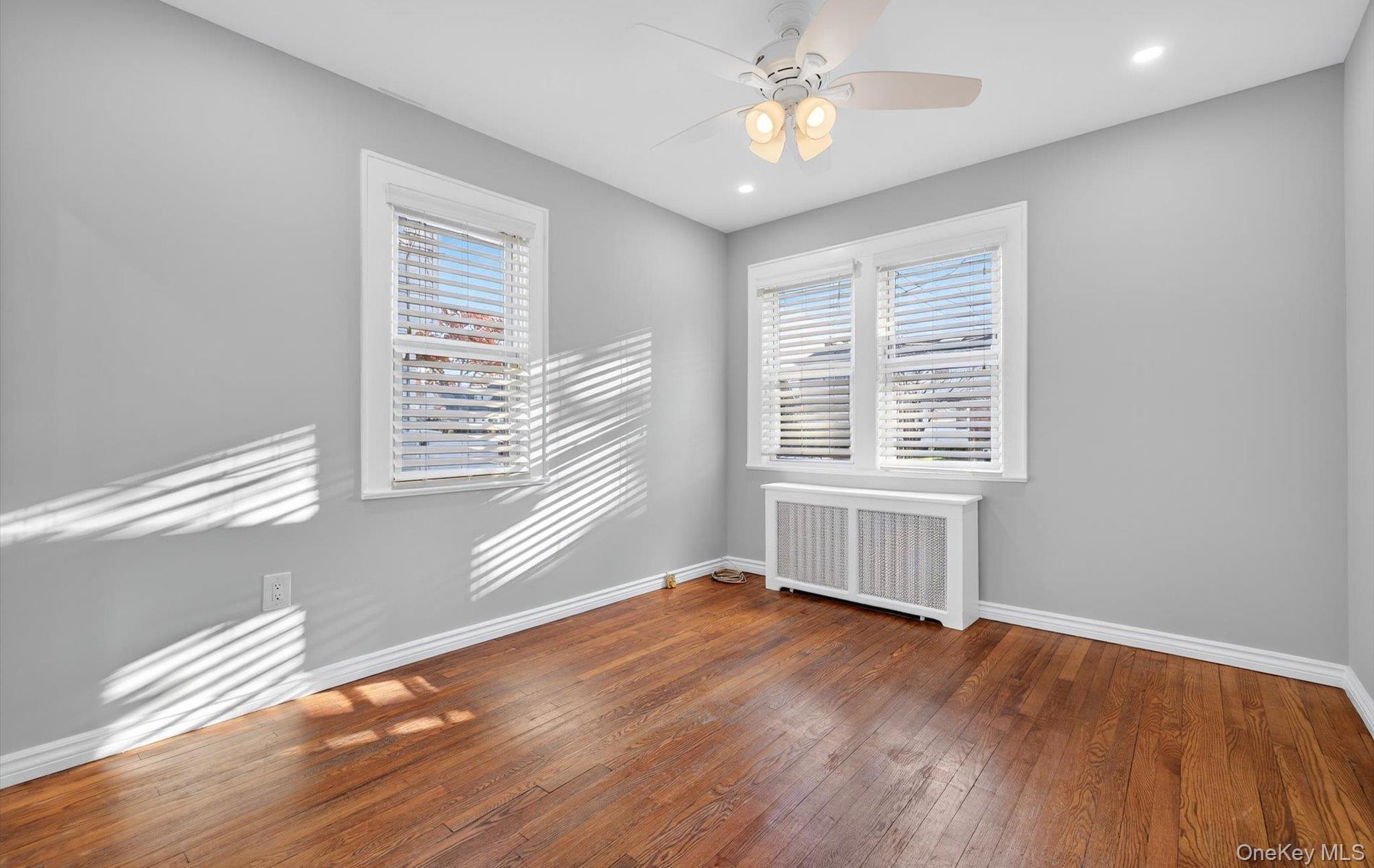 132 S Terrace Place, Valley Stream, NY 11580