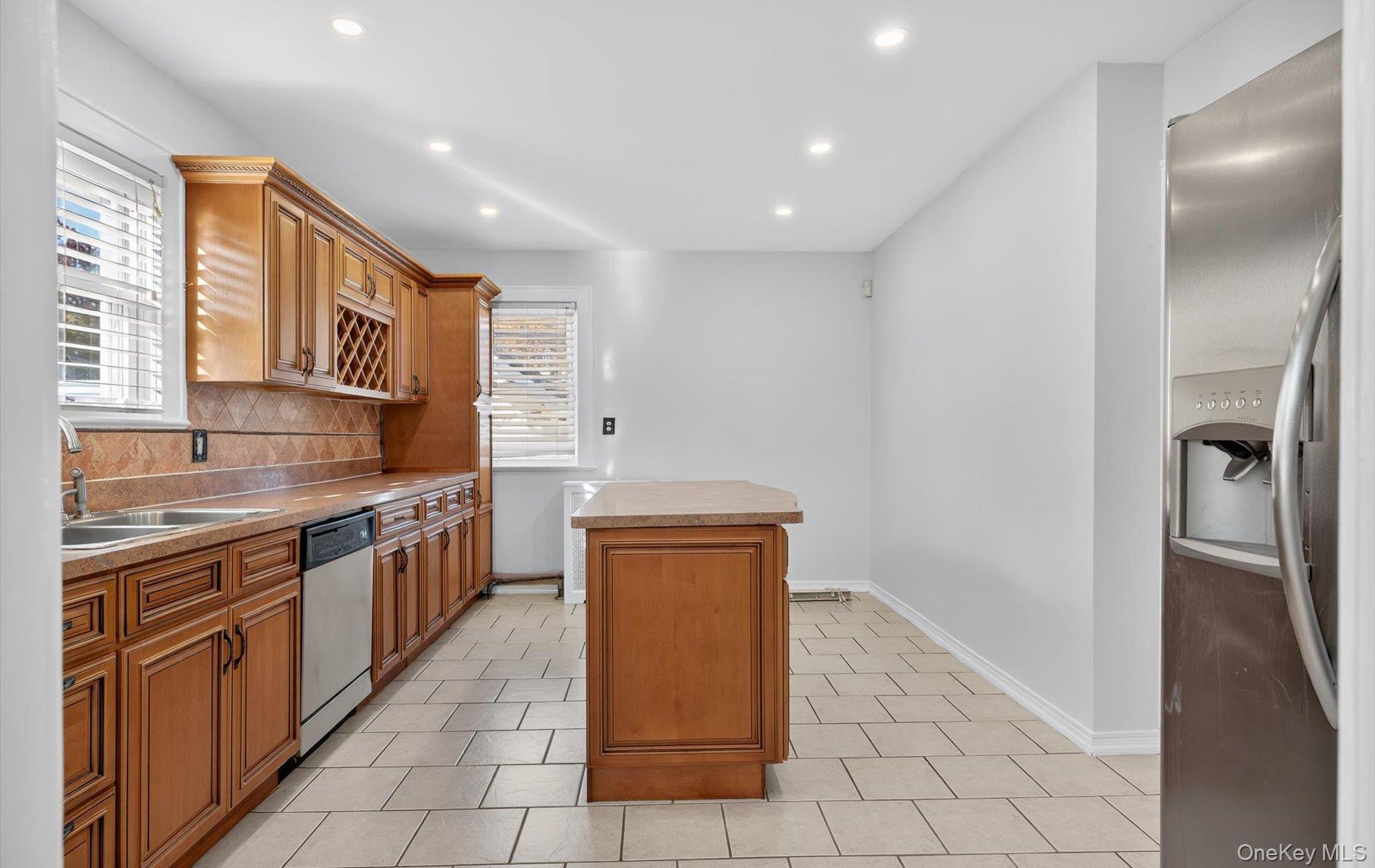 132 S Terrace Place, Valley Stream, NY 11580