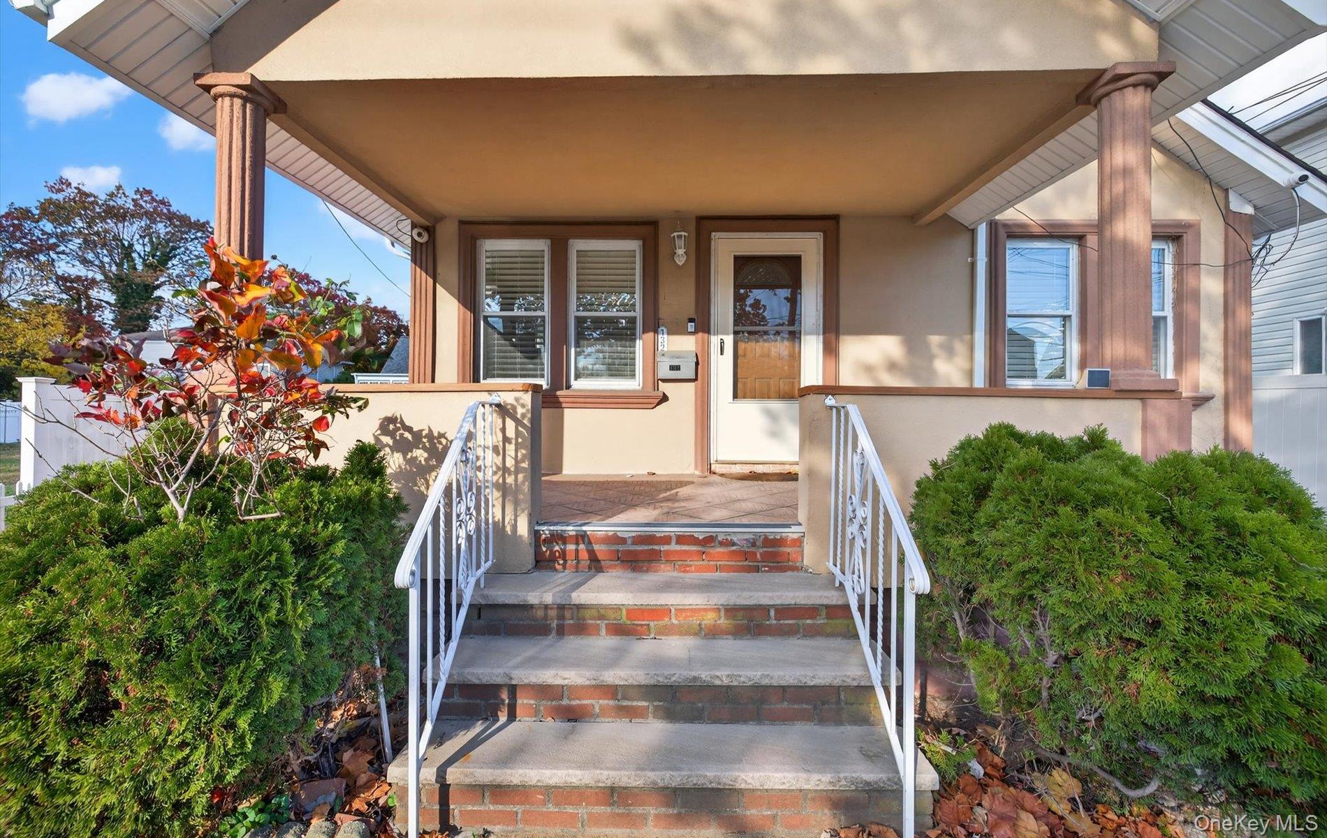 132 S Terrace Place, Valley Stream, NY 11580