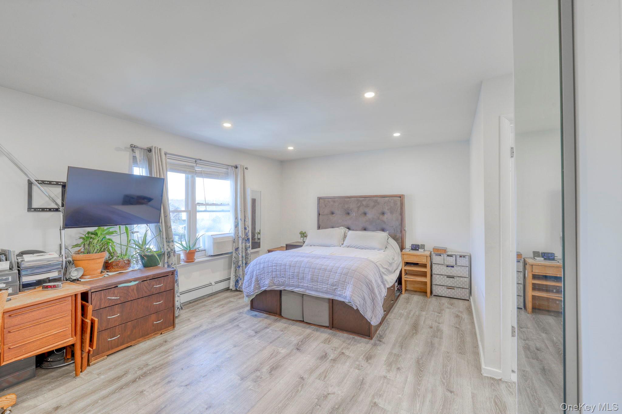 22 Red Barn Lane, Middletown, NY 10940