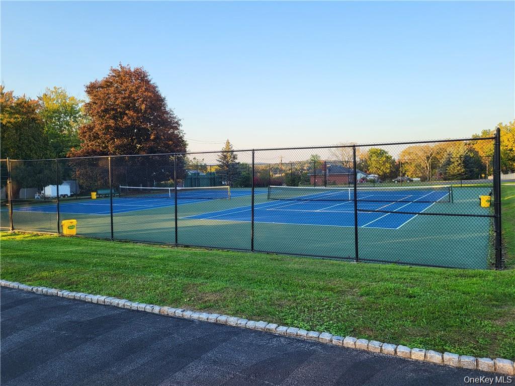 22 Red Barn Lane, Middletown, NY 10940