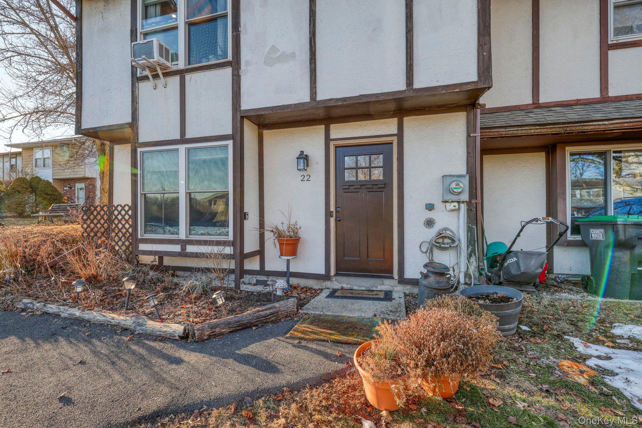 22 Red Barn Lane, Middletown, NY 10940