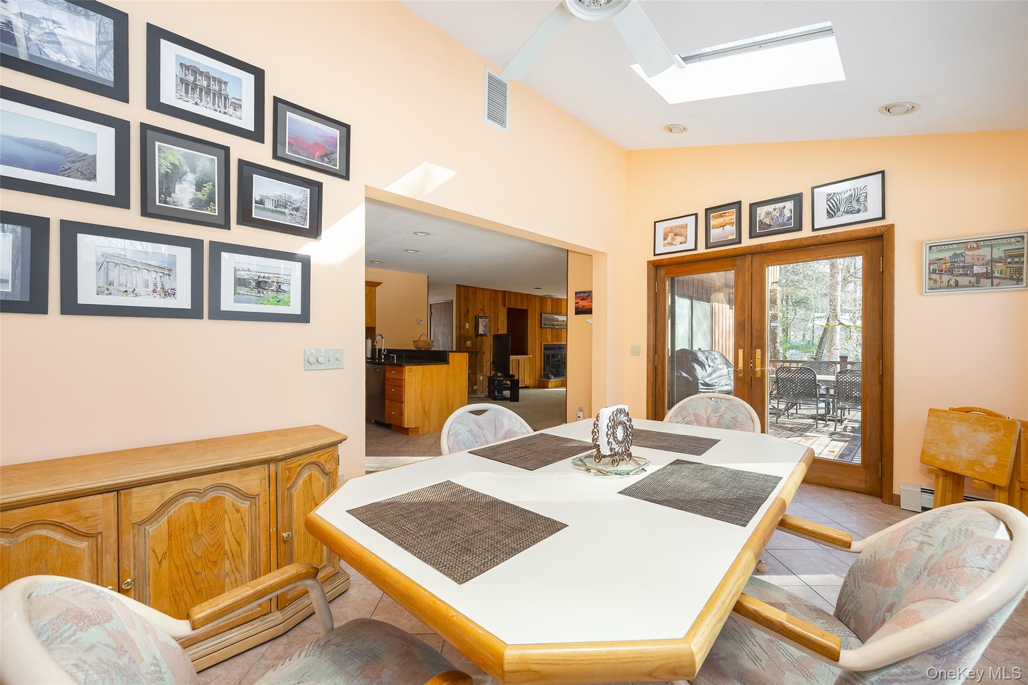 5 Chestnut Ridge Road, Poughkeepsie, NY 12603