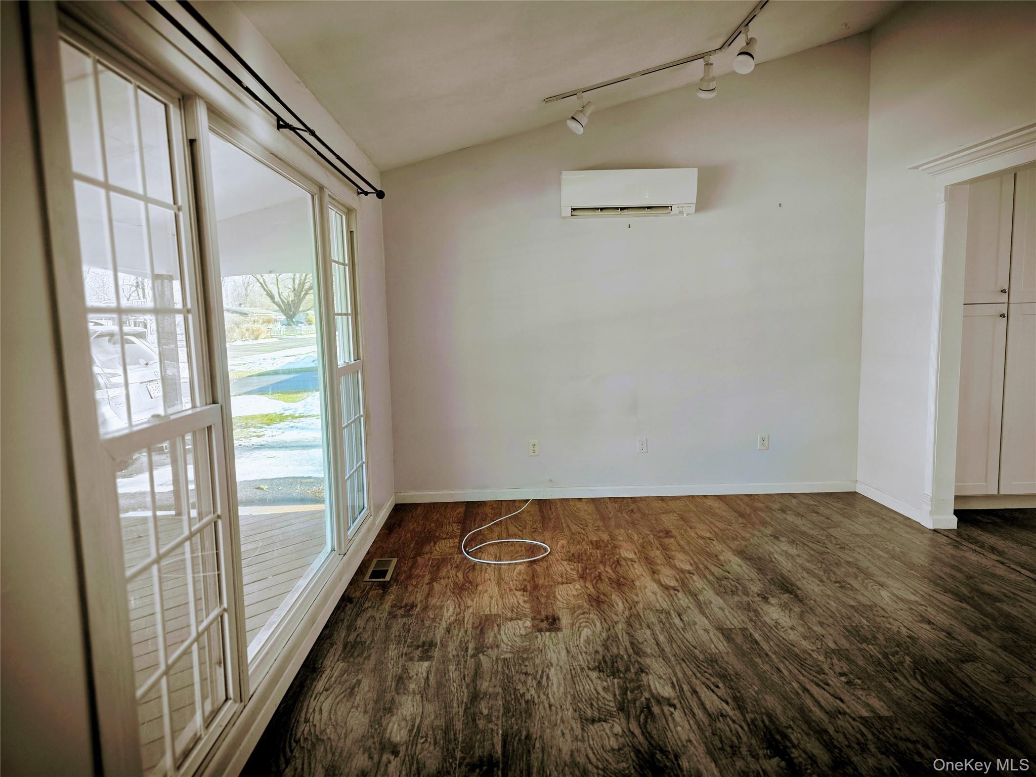 20 Princeton Street, Red Hook, NY 12571