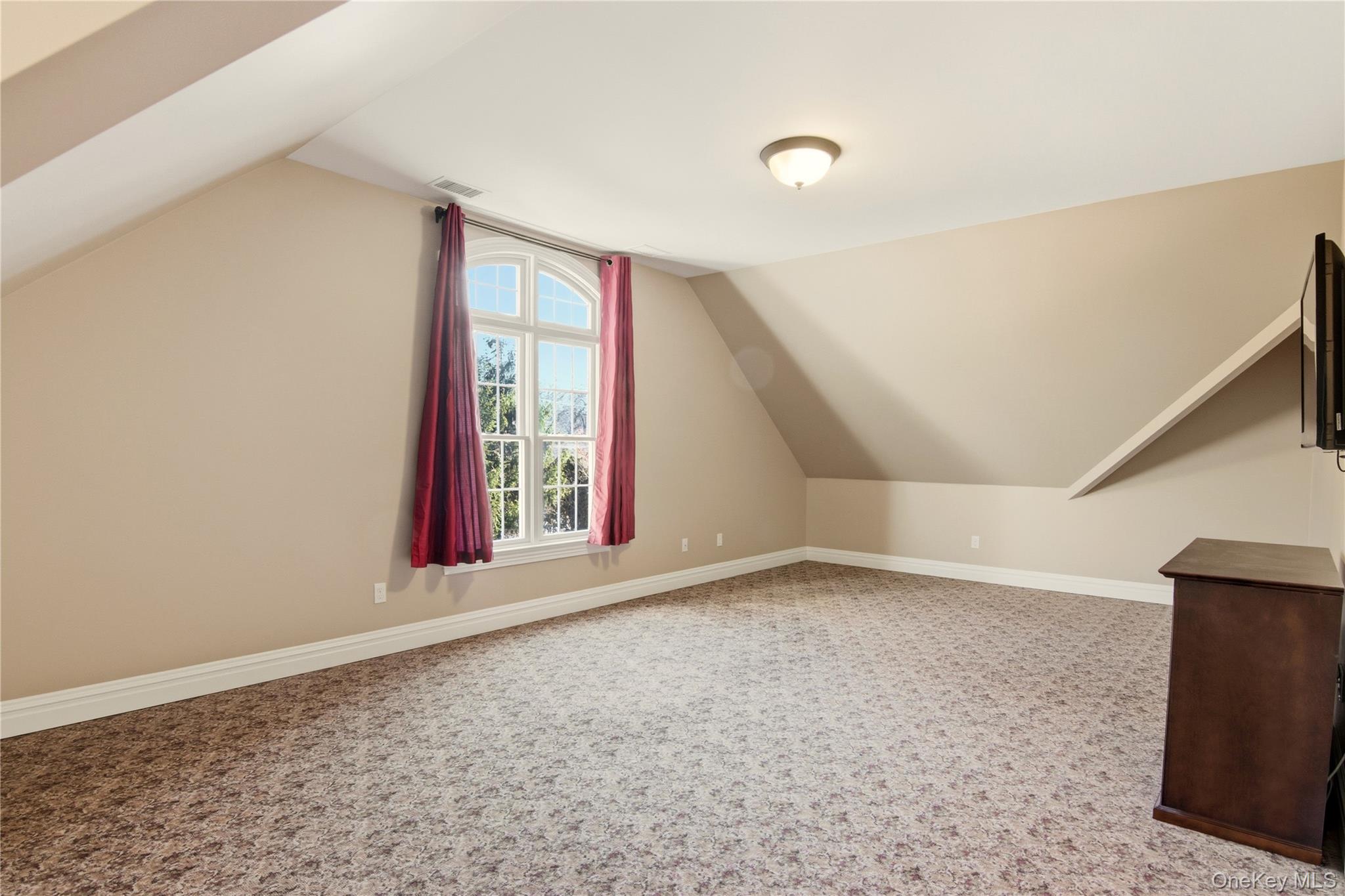 69 Old Depot Road, Quogue, NY 11959