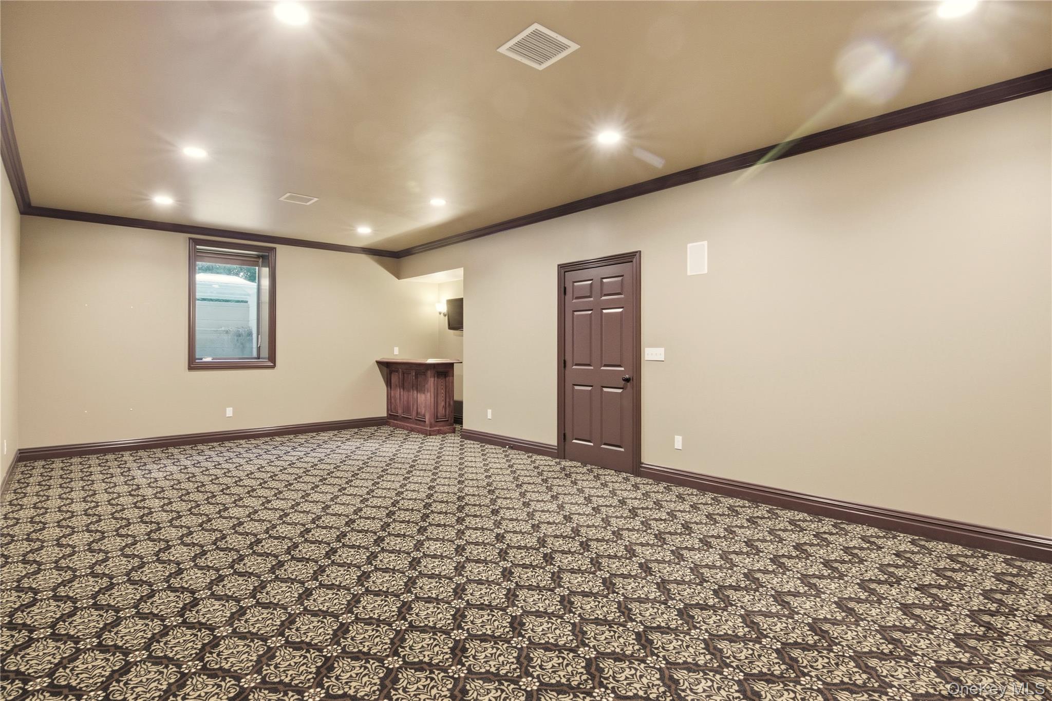 69 Old Depot Road, Quogue, NY 11959