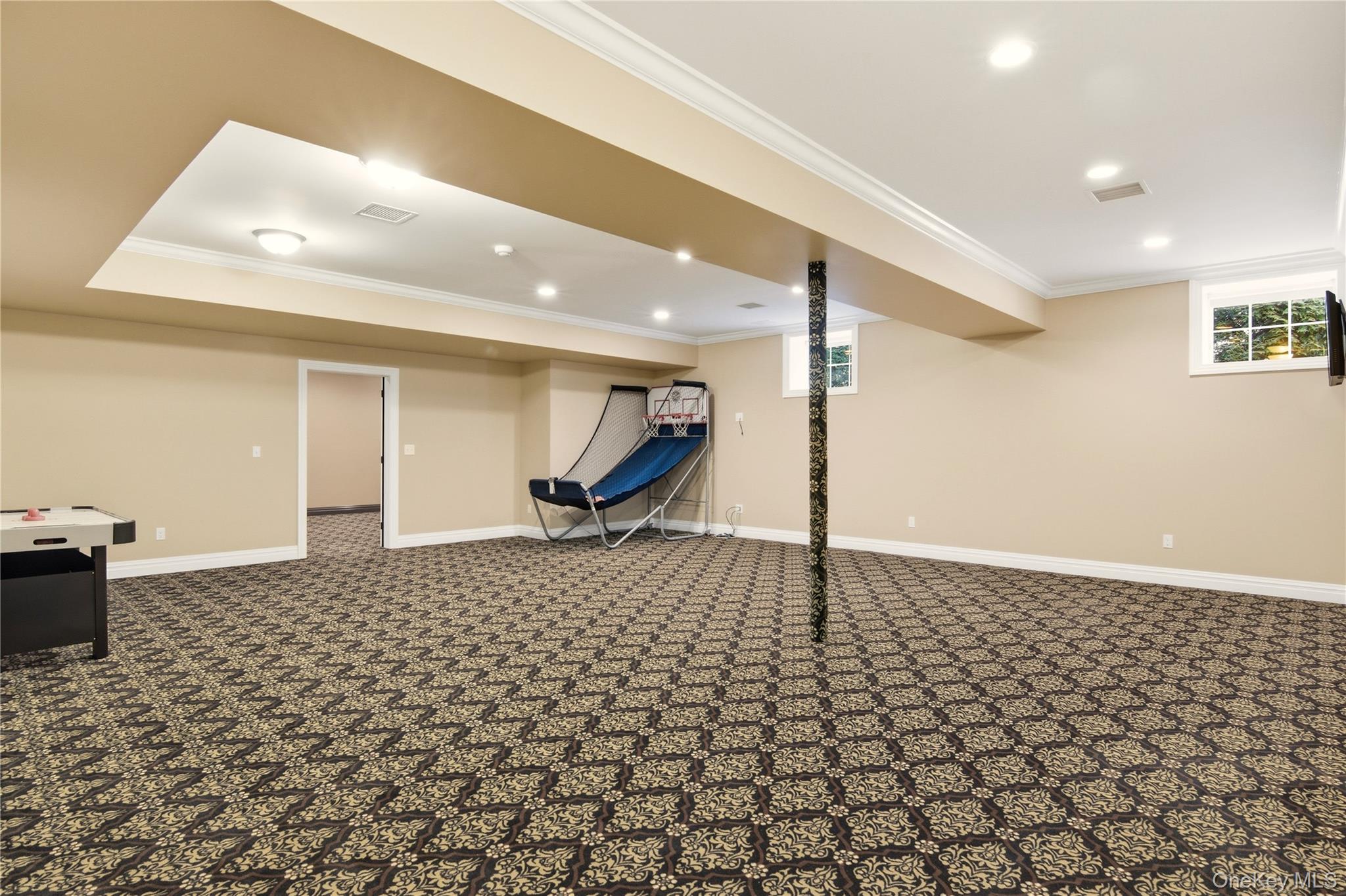 69 Old Depot Road, Quogue, NY 11959