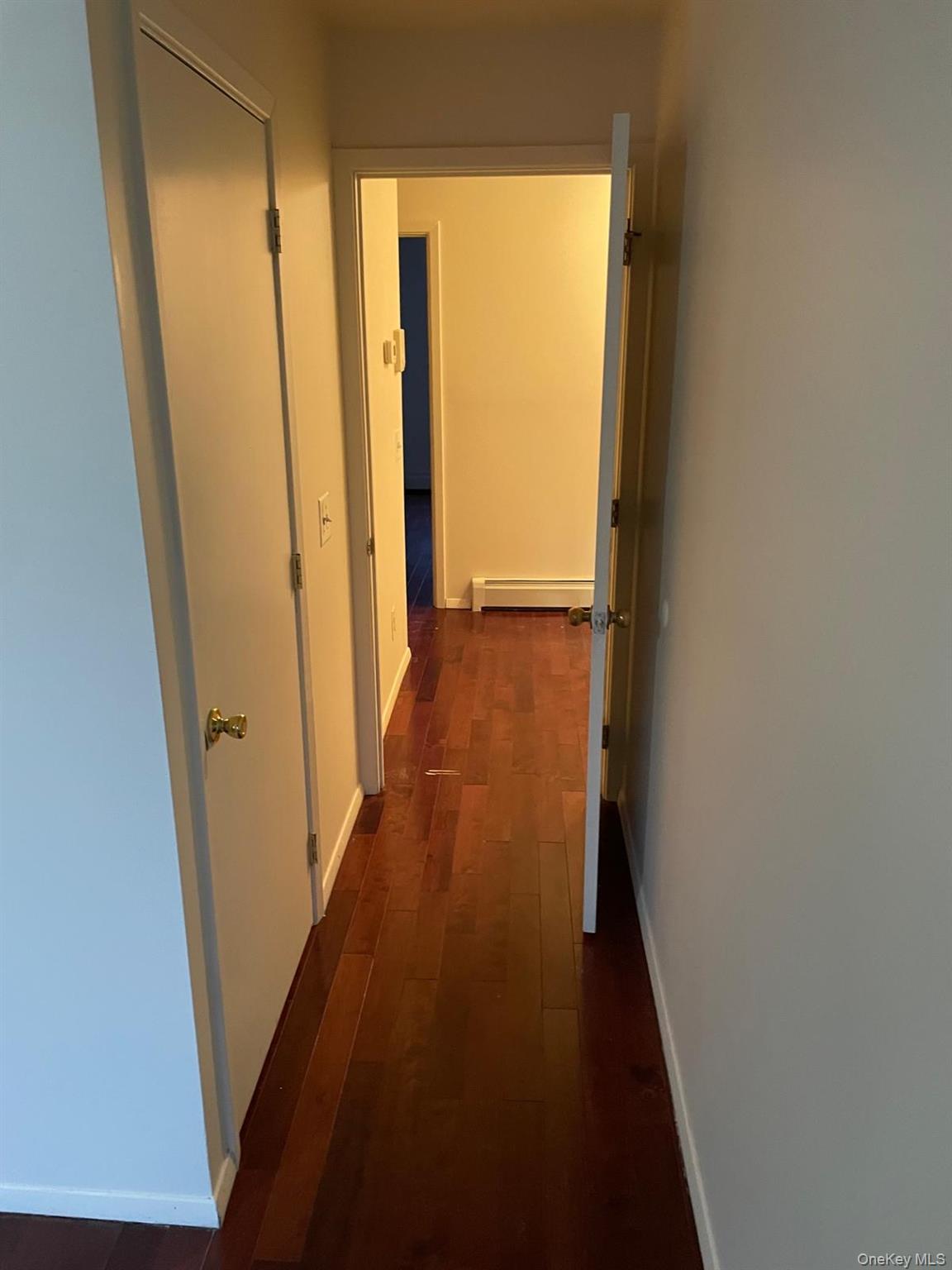 7 Dune Court, Bronx, NY 10473