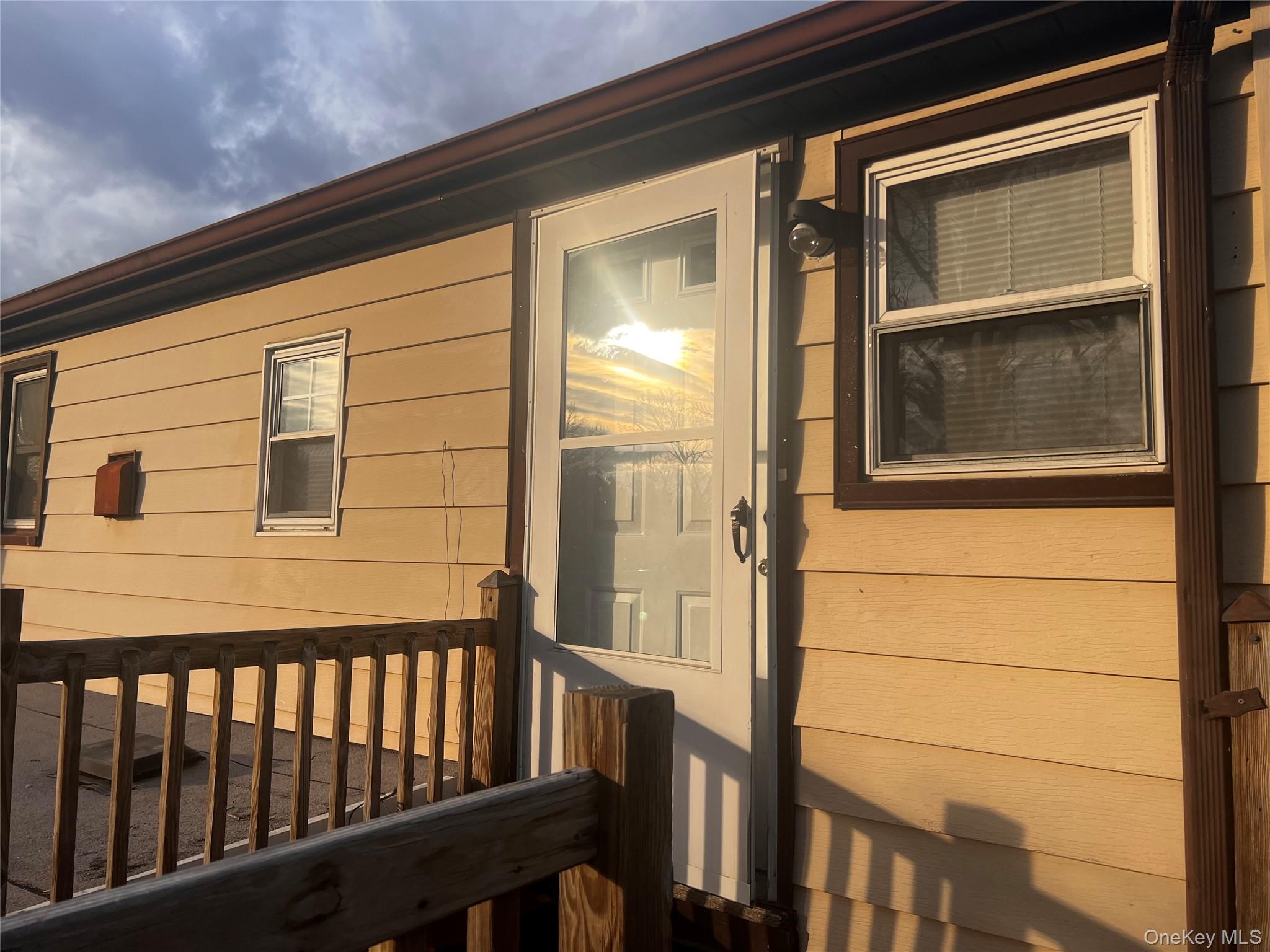 20 W Belmont Street, Bay Shore, NY 11706