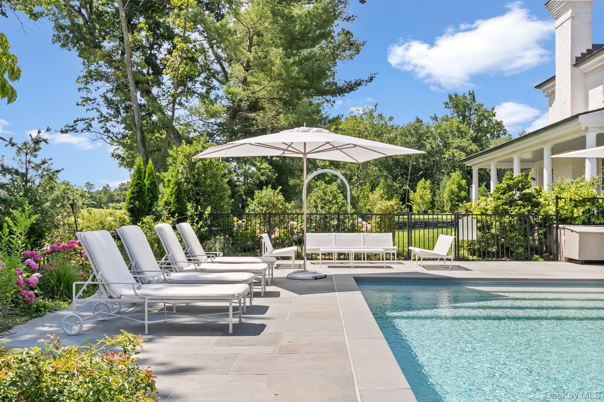 17 Boxwood Lane, Rye, NY 10580