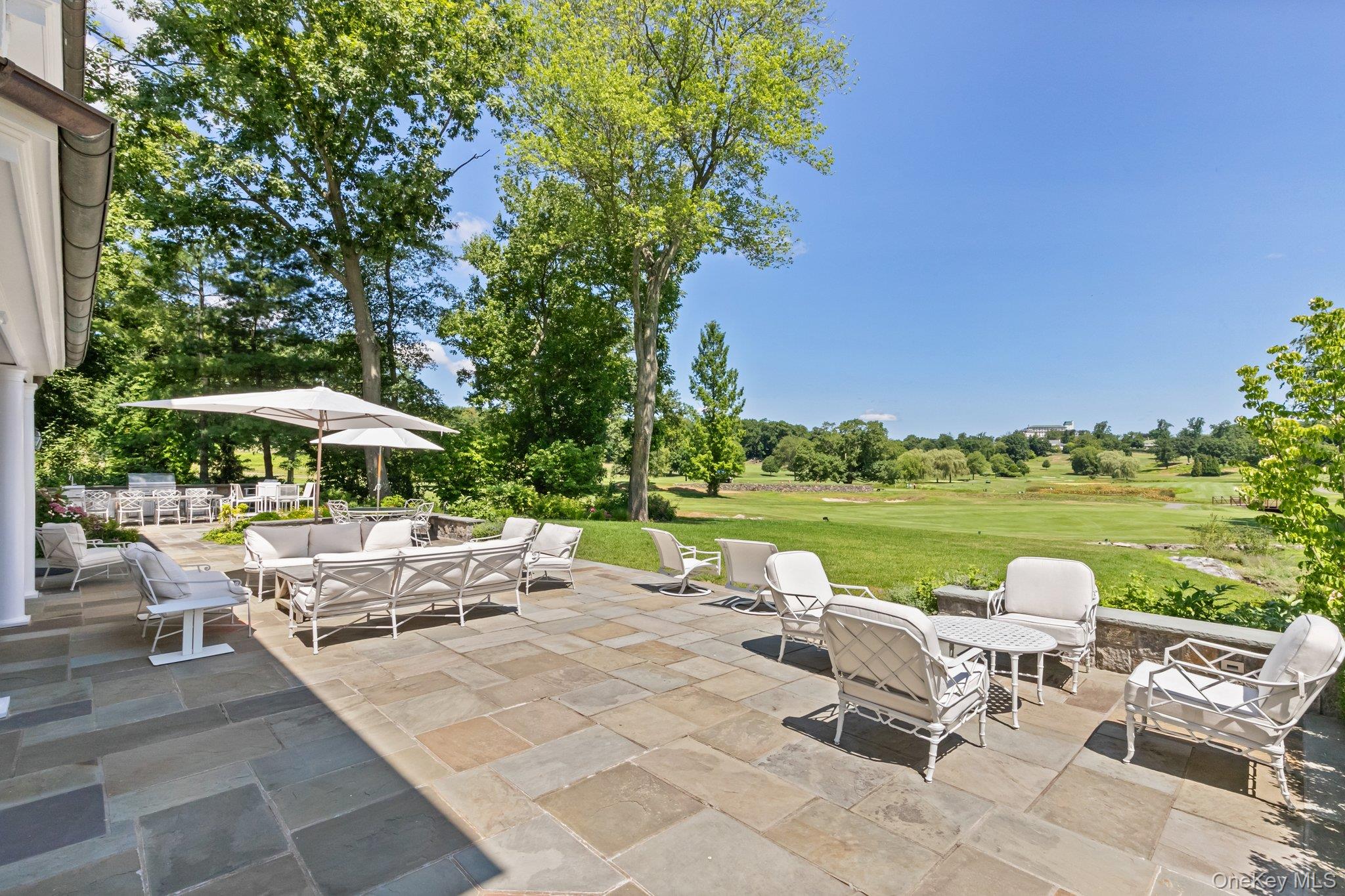 17 Boxwood Lane, Rye, NY 10580