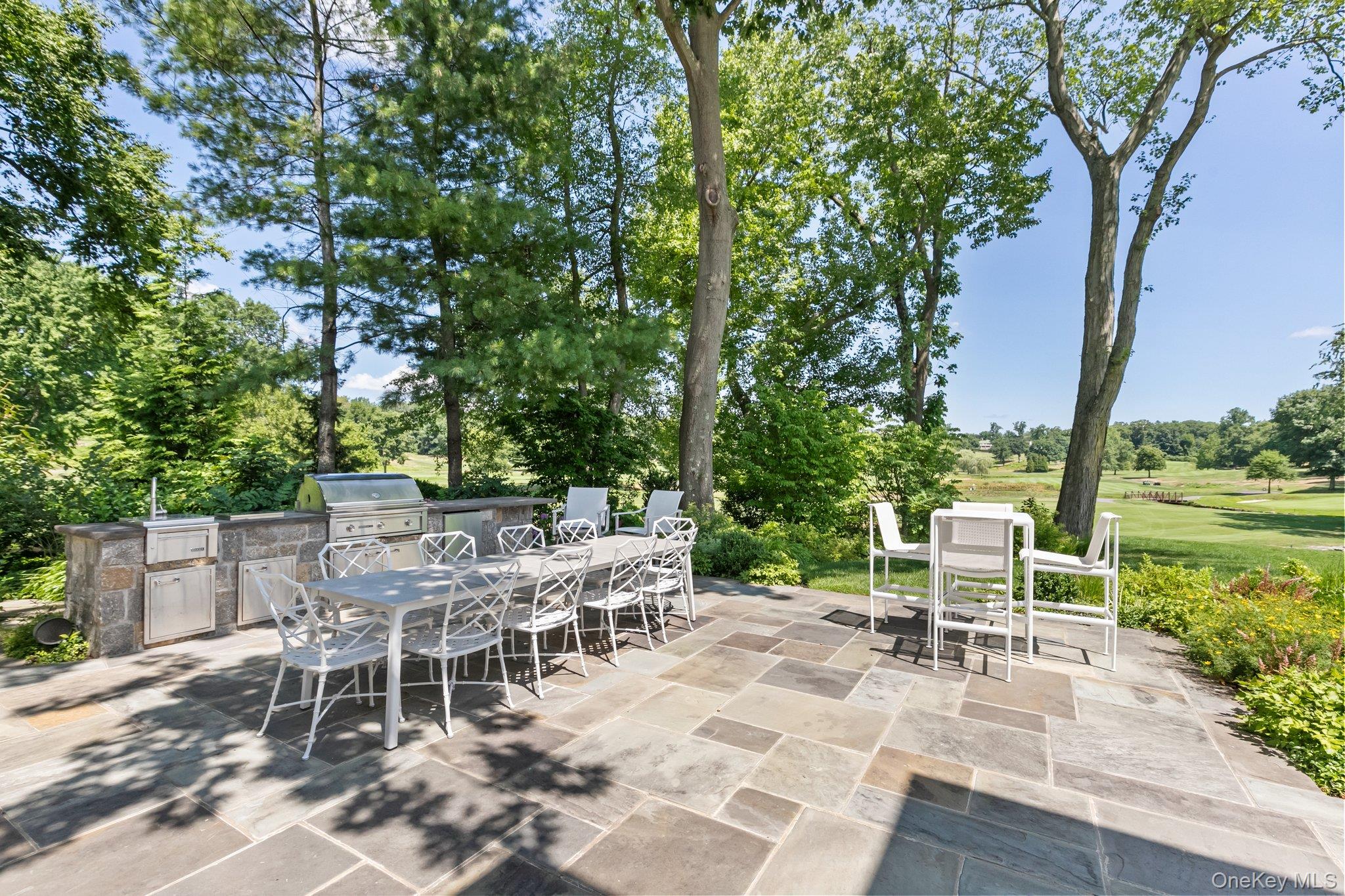 17 Boxwood Lane, Rye, NY 10580