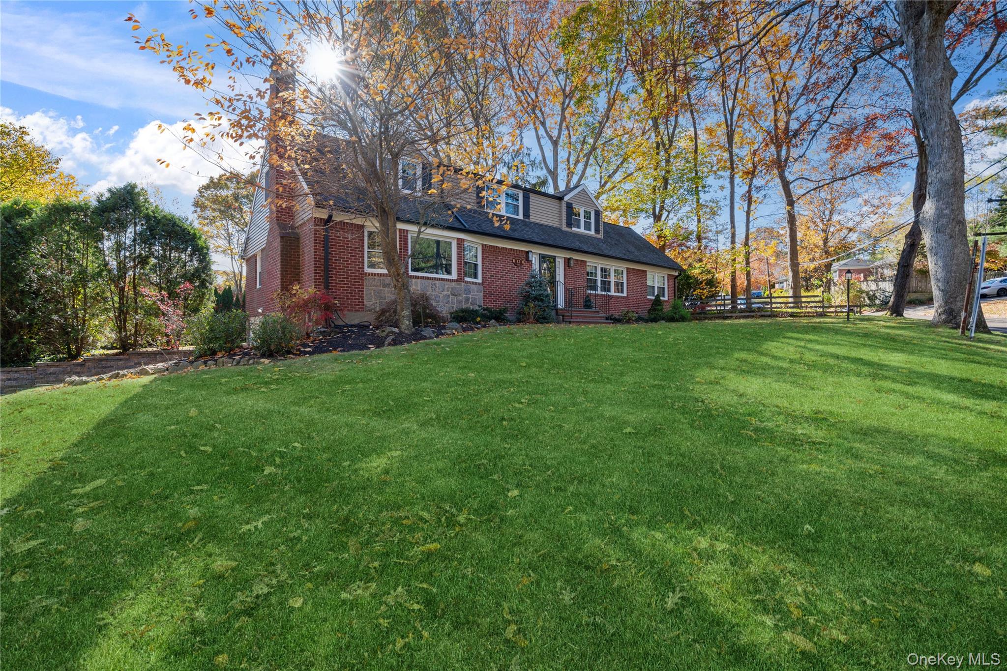 12 Mallard Cove, Centerport, NY 11721