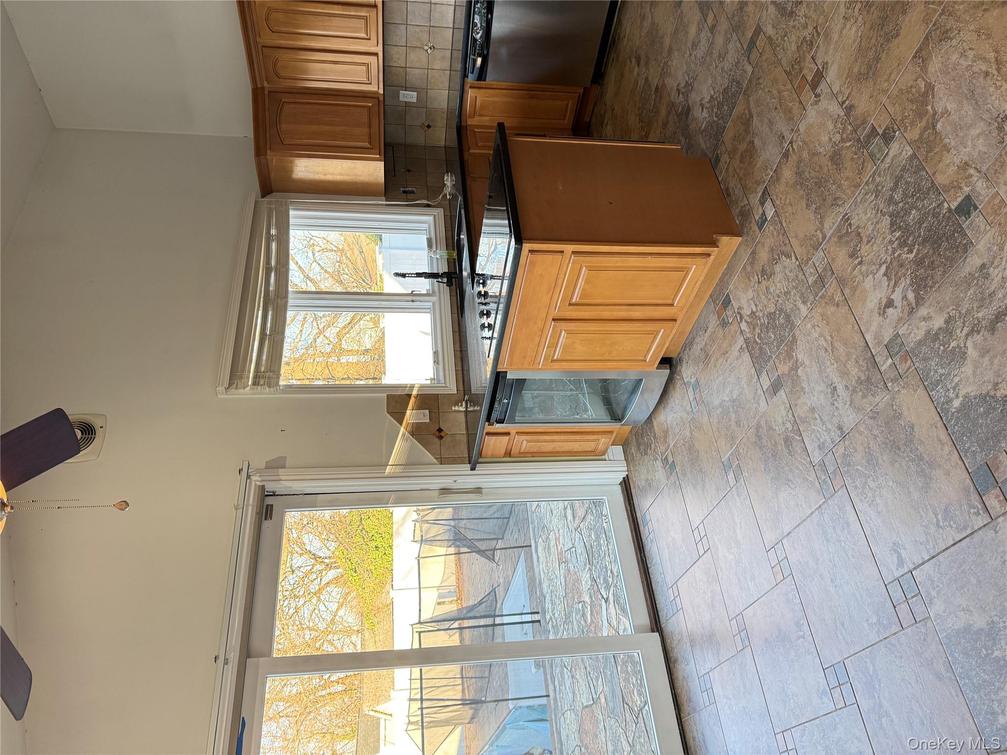 254 Park Avenue, Freeport, NY 11520