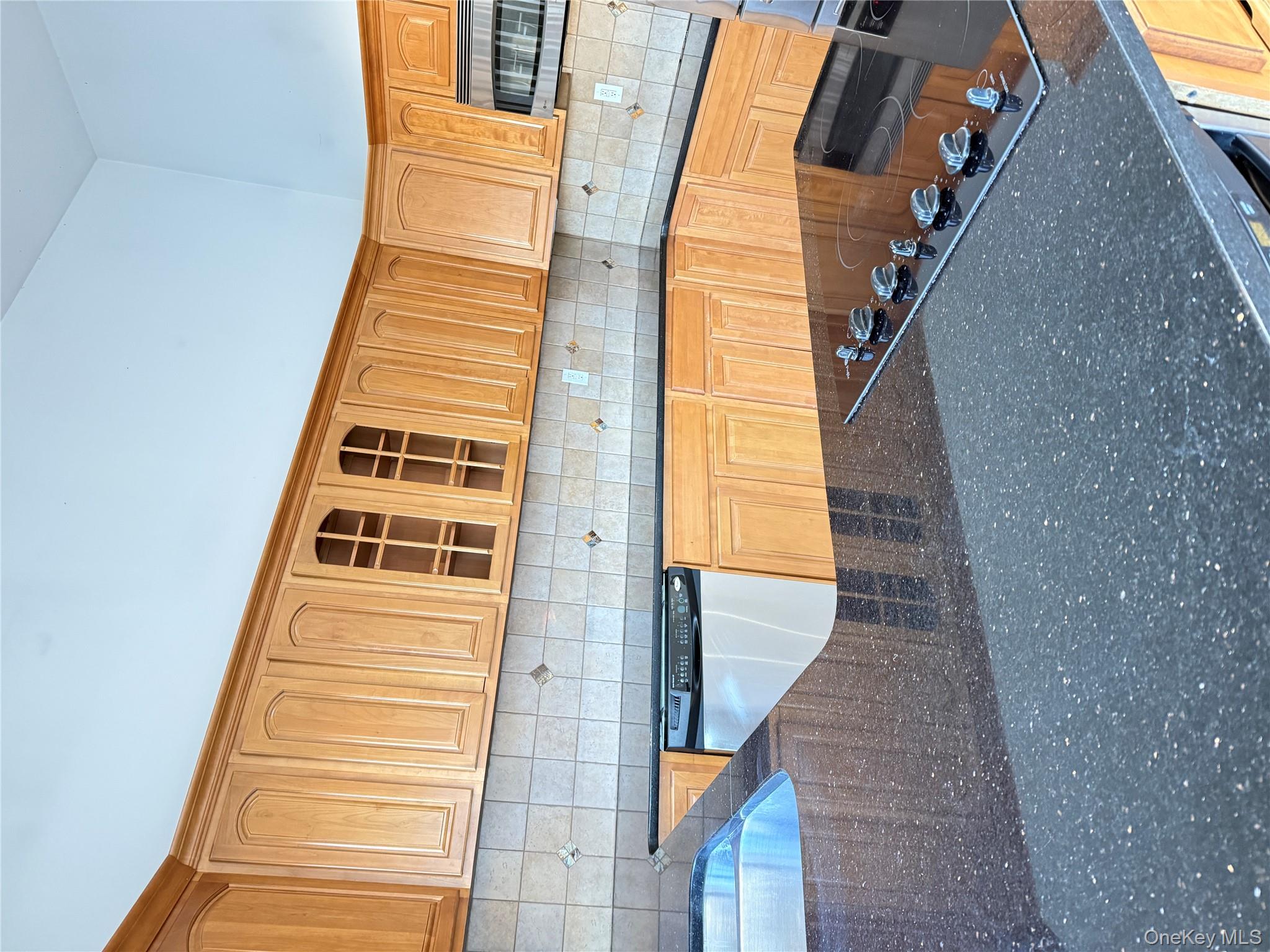 254 Park Avenue, Freeport, NY 11520