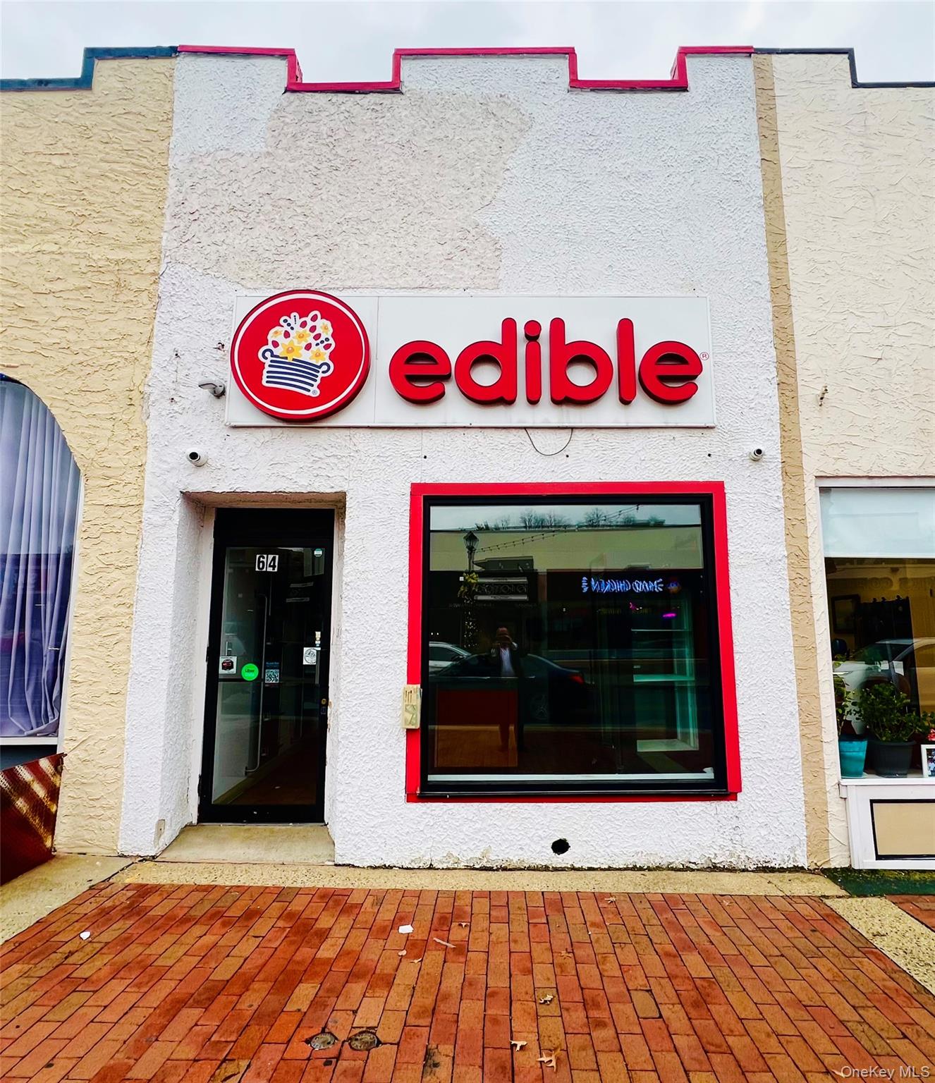 64 School Street, Glen Cove, NY 11542