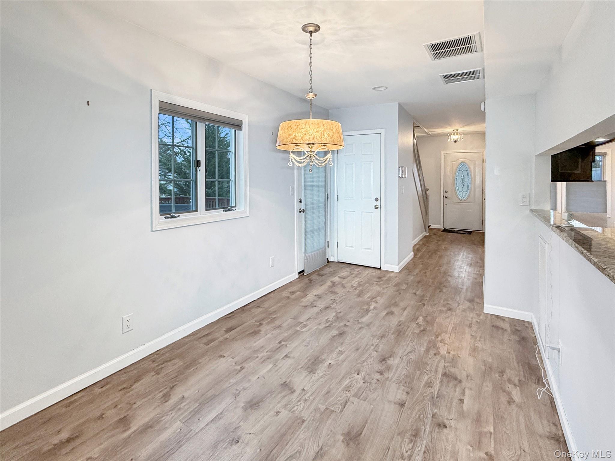 18 Grove Street, Highland, NY 12528