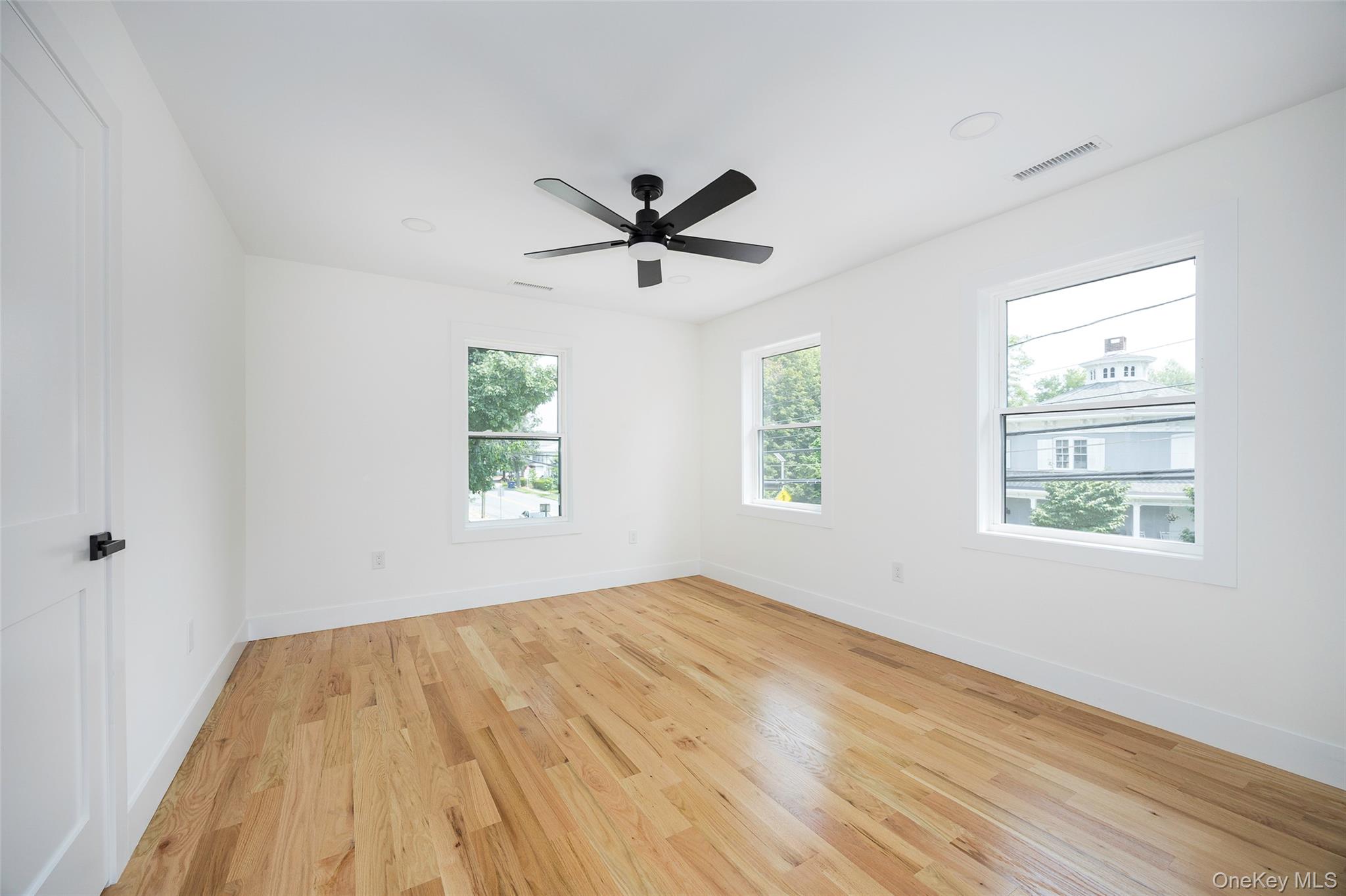 7441 S Broadway, Red Hook, NY 12571