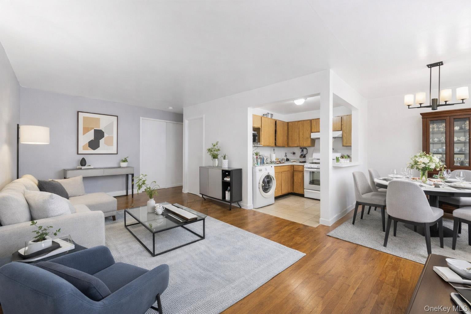 2084 Davidson Avenue, Bronx, NY 10453