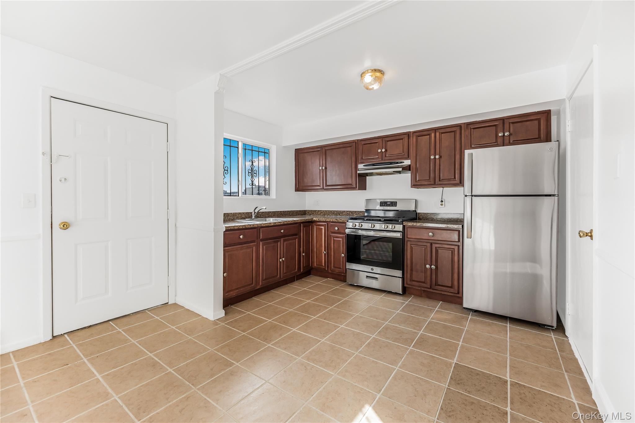 2084 Davidson Avenue, Bronx, NY 10453