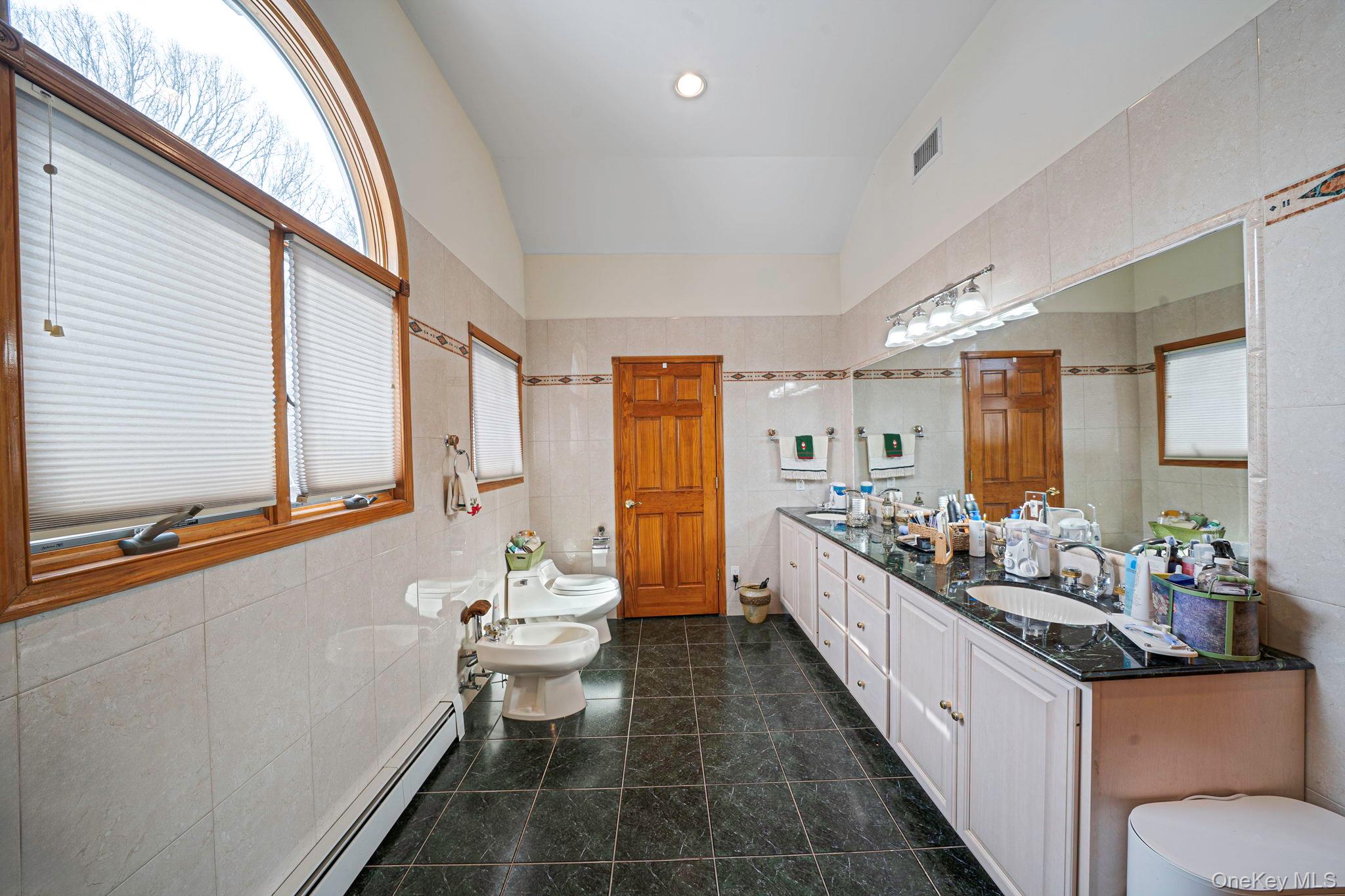 3 Huron Road, Shirley, NY 11967