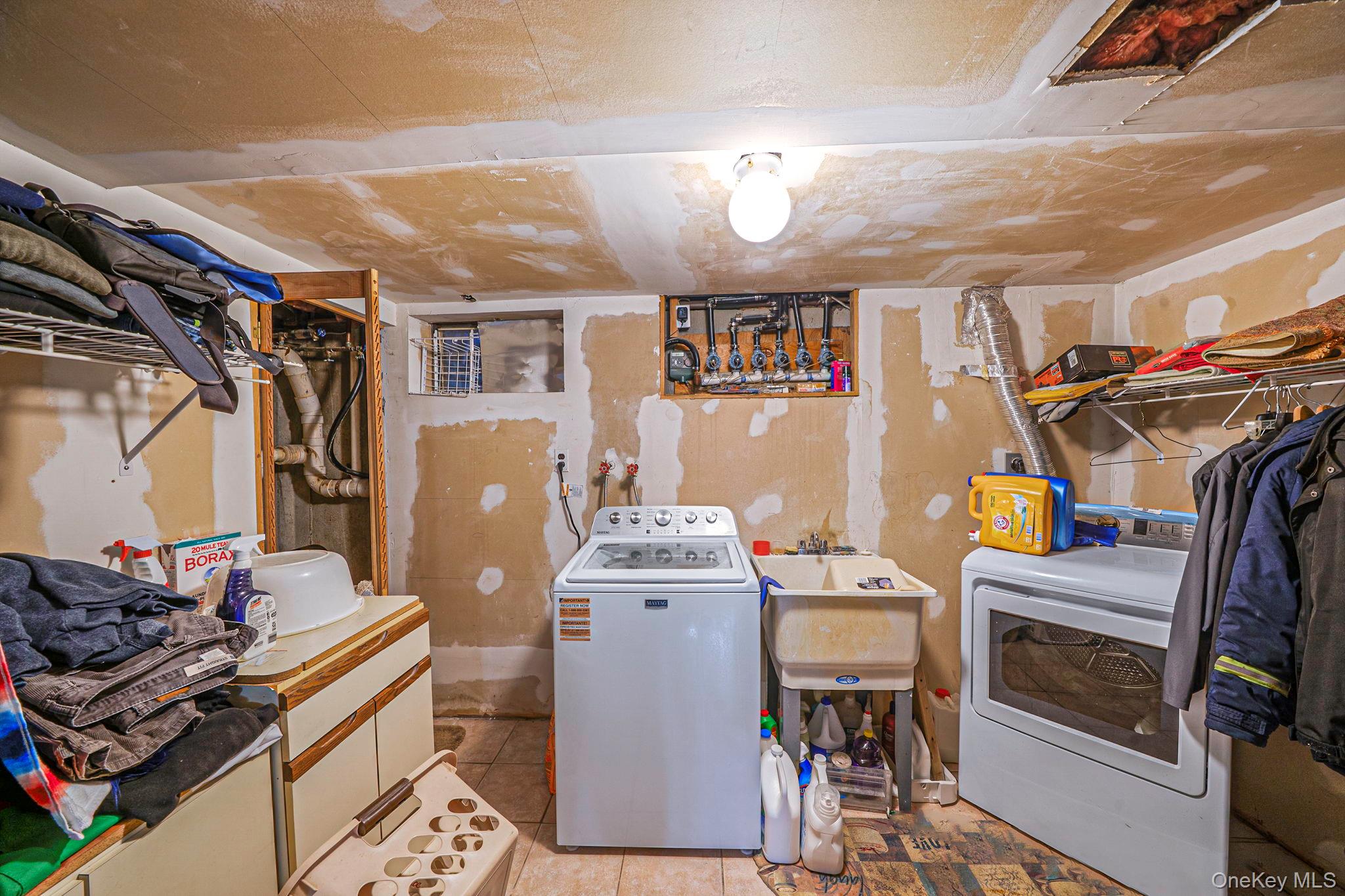 3 Huron Road, Shirley, NY 11967