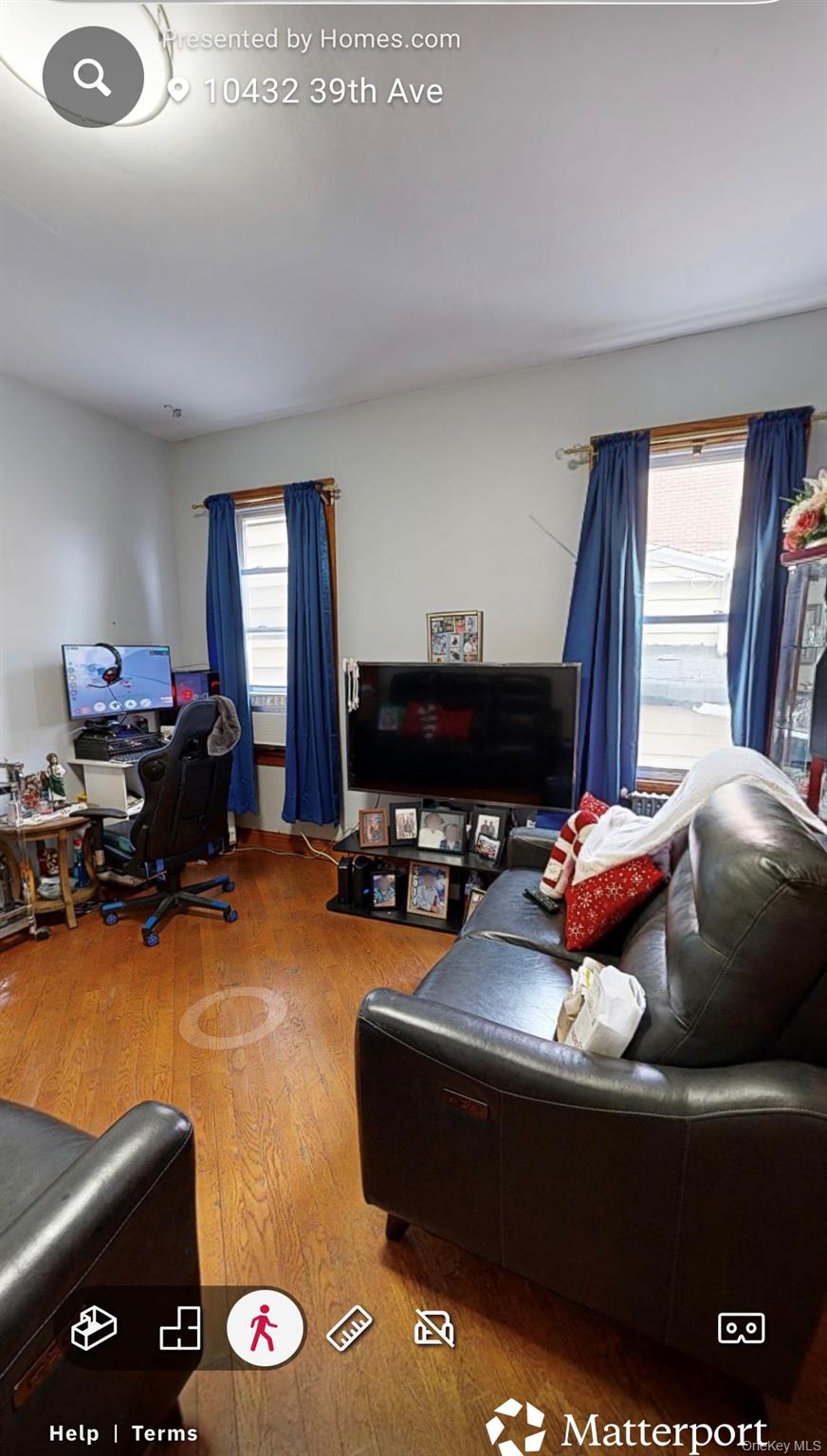 10432 39th Avenue, Corona, NY 11368