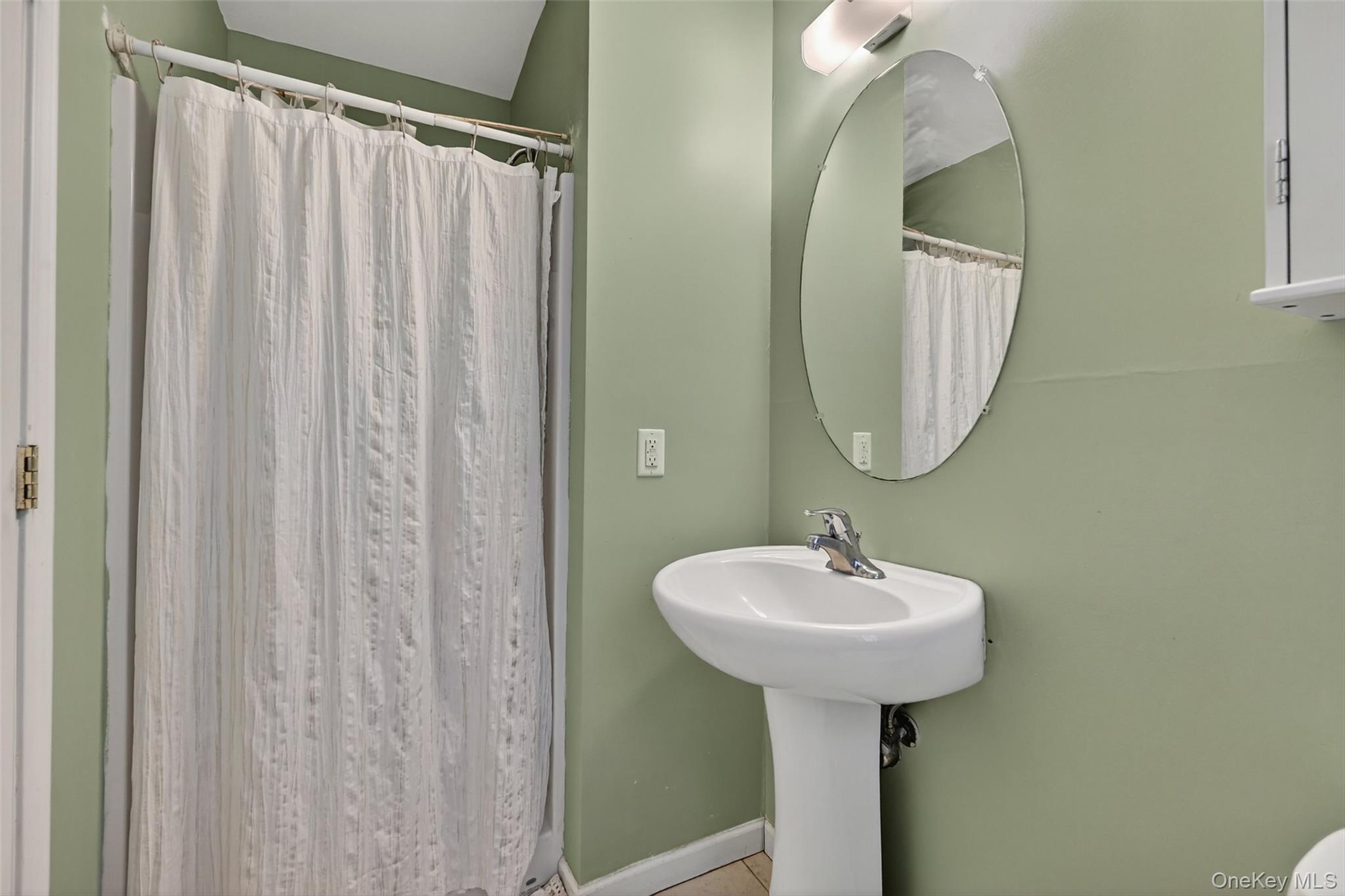 913 Silver Lake Sctn Road, Middletown, NY 10941