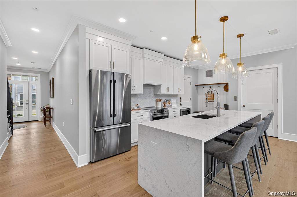 1826 Soundview Court, Yorktown Heights, NY 10598