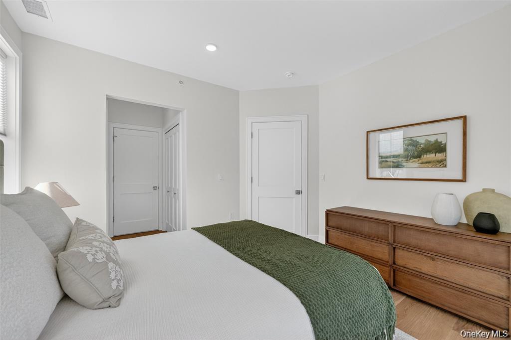 1826 Soundview Court, Yorktown Heights, NY 10598