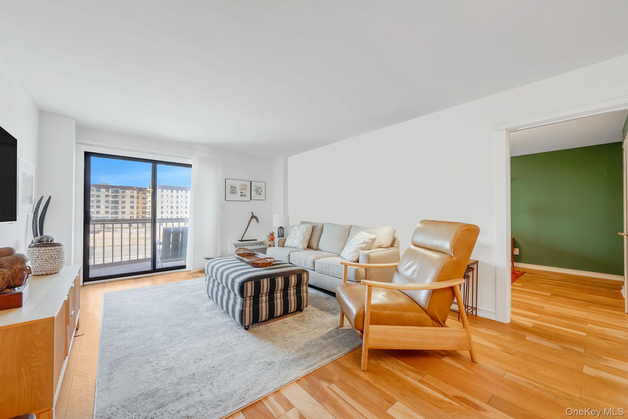 360 Shore Road # 3H, Long Beach, NY 11561