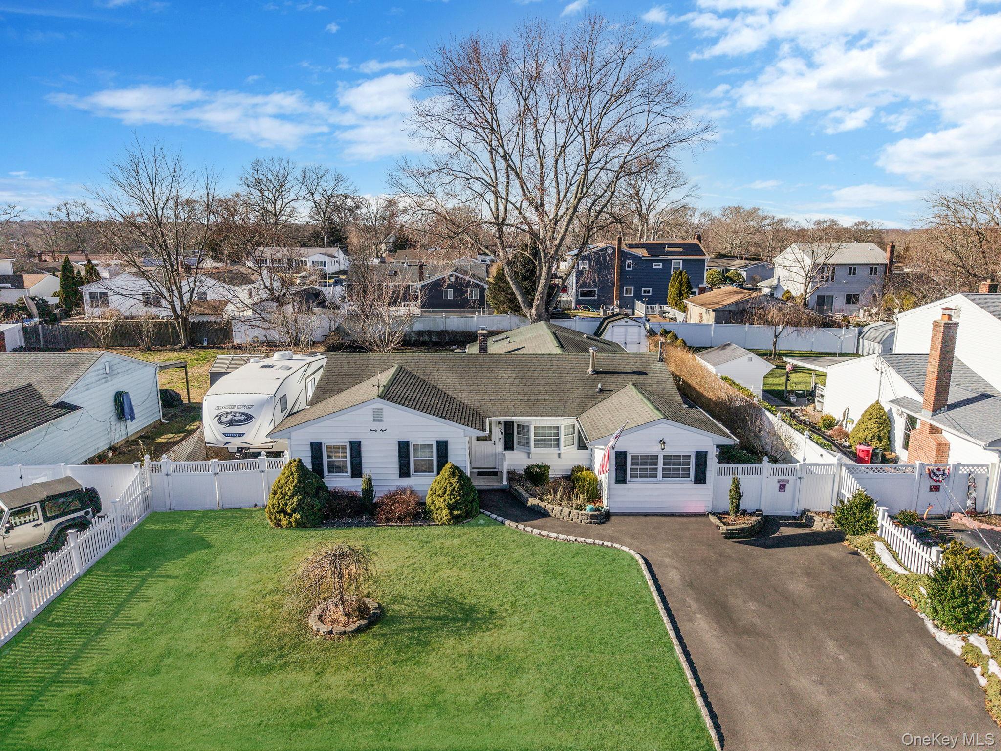 28 Pamela Lane, Selden, NY 11784