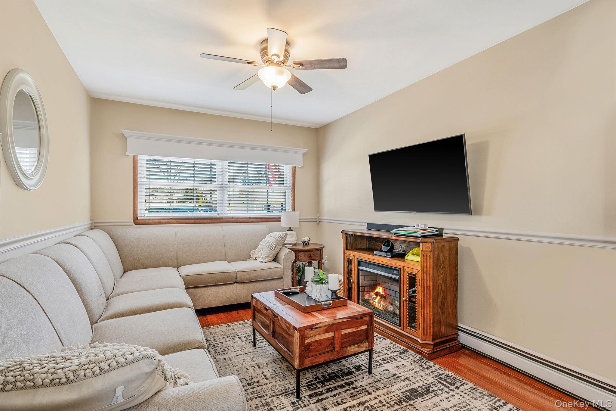 28 Pamela Lane, Selden, NY 11784