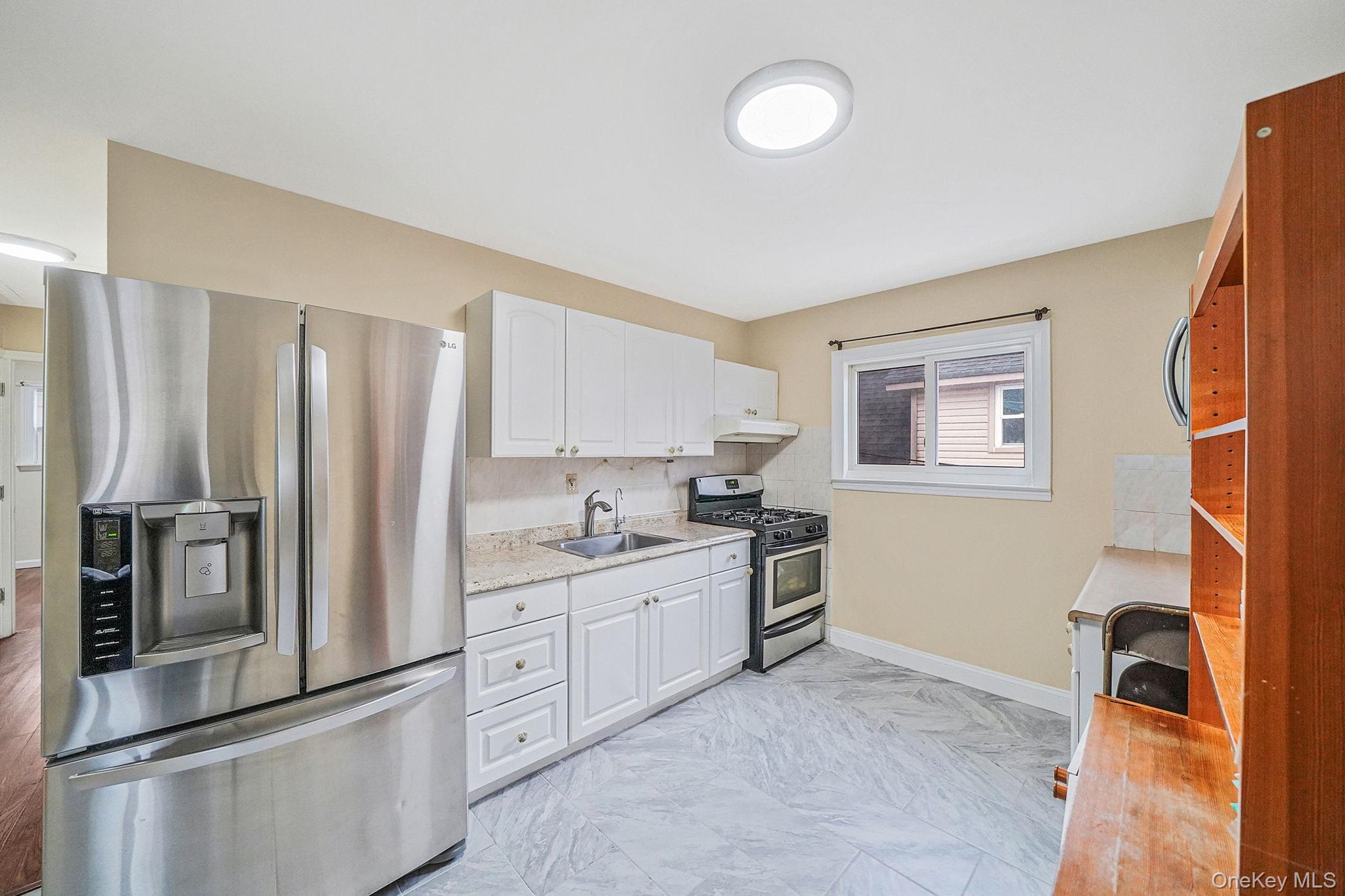 260 Yale Street, Hempstead, NY 11550