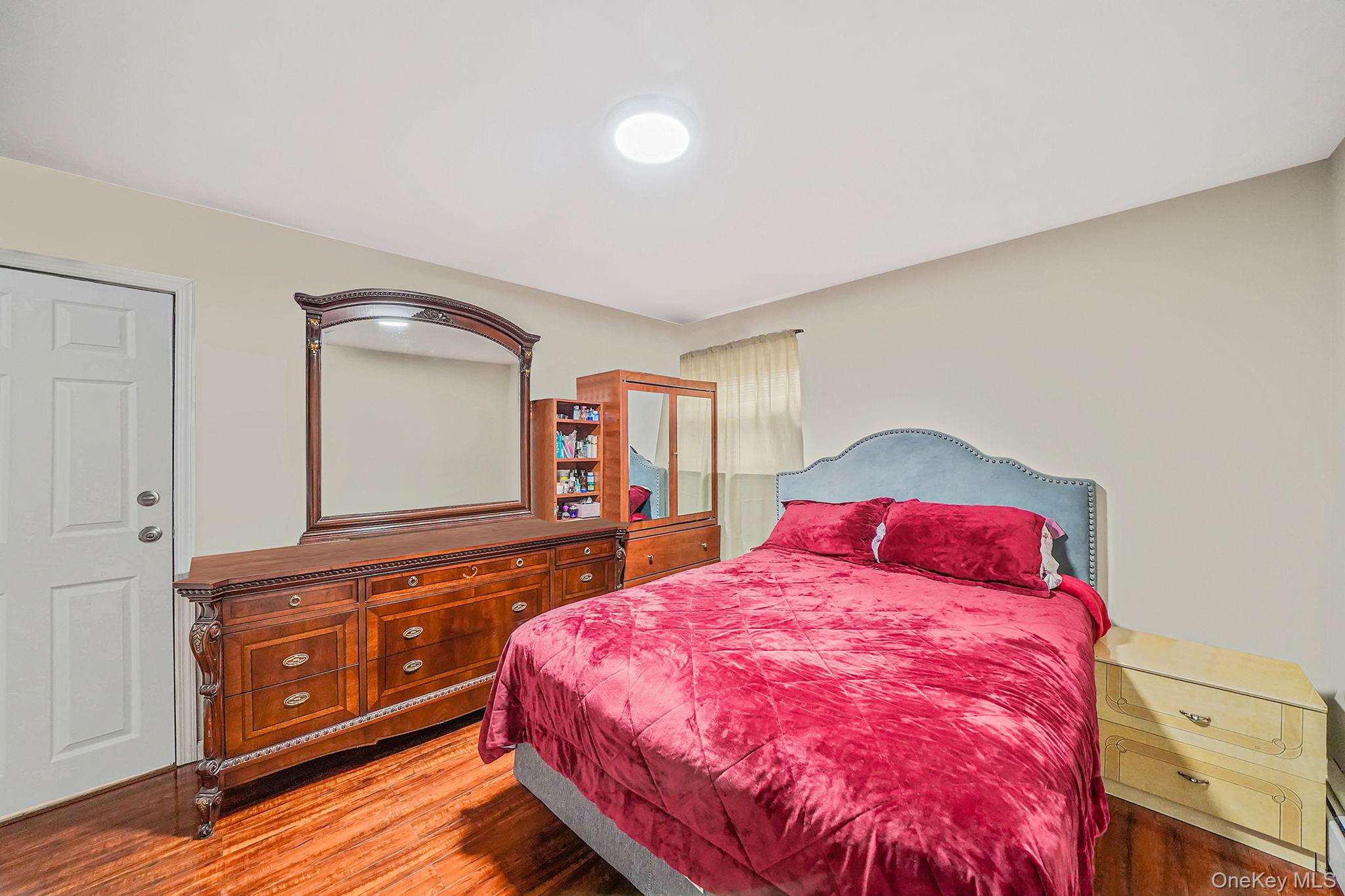 260 Yale Street, Hempstead, NY 11550